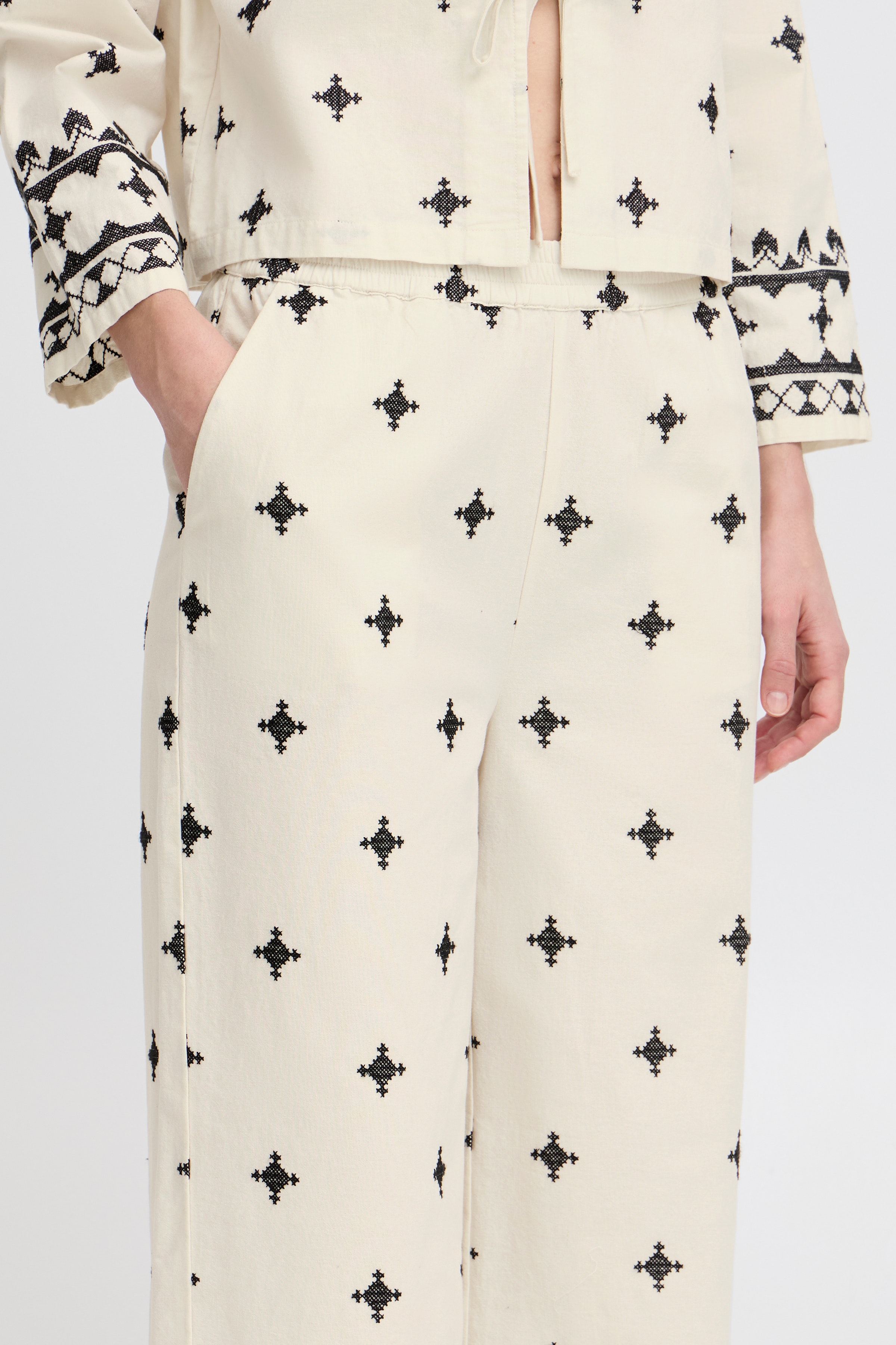 BYDUNIA Byxor LOOKBOOK DETAIL 20816751-204823