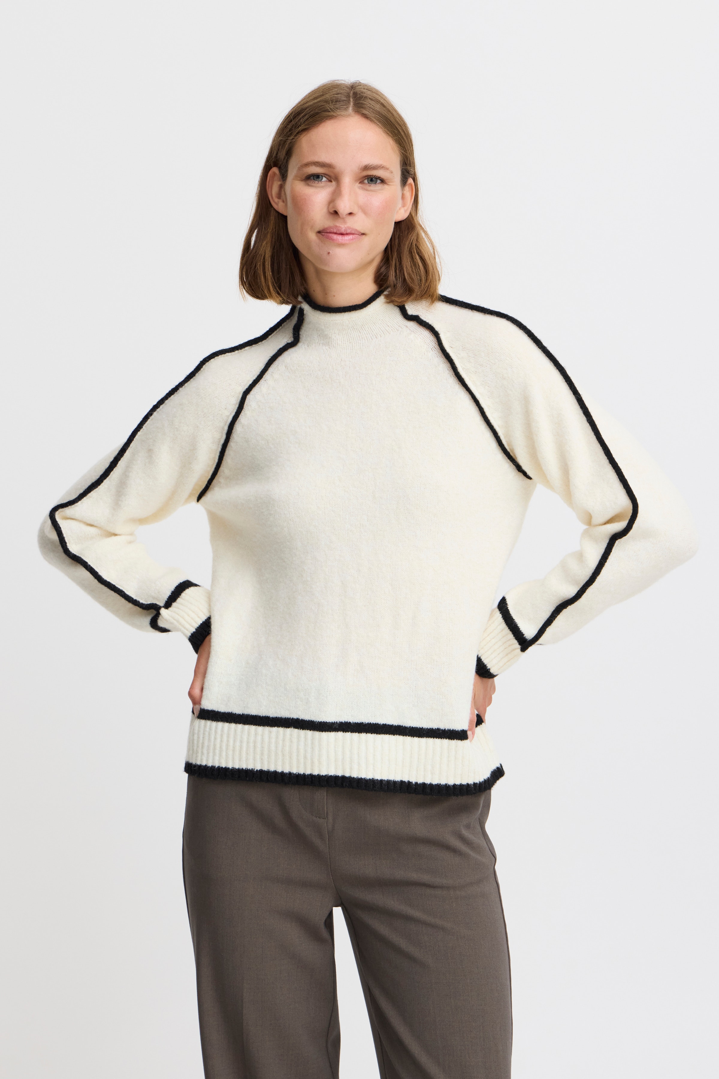 BYNINNA Pullover LOOKBOOK FRONT 20815680-200779