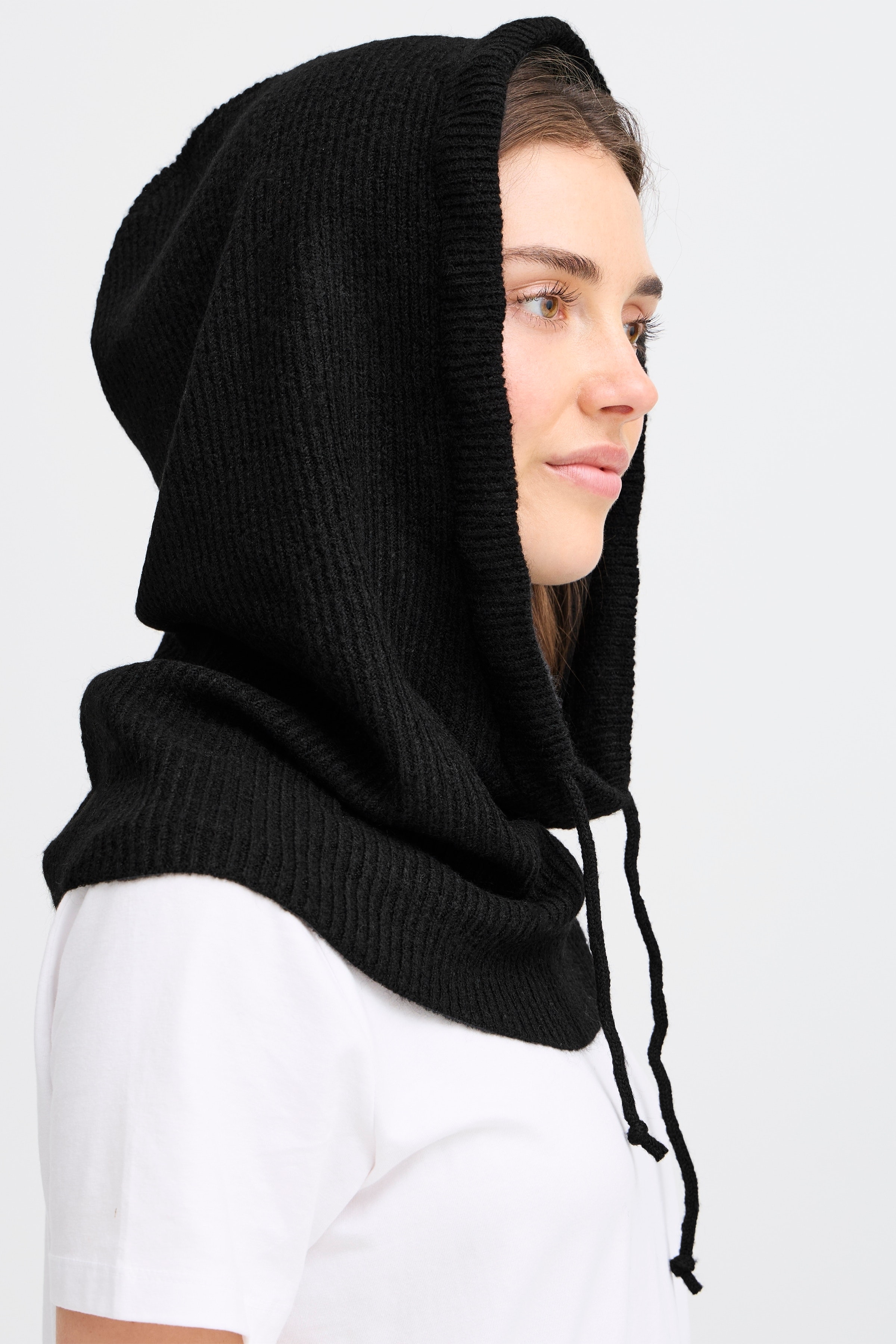 FRHAYES Hood LOOKBOOK FRONT 20617497-194008