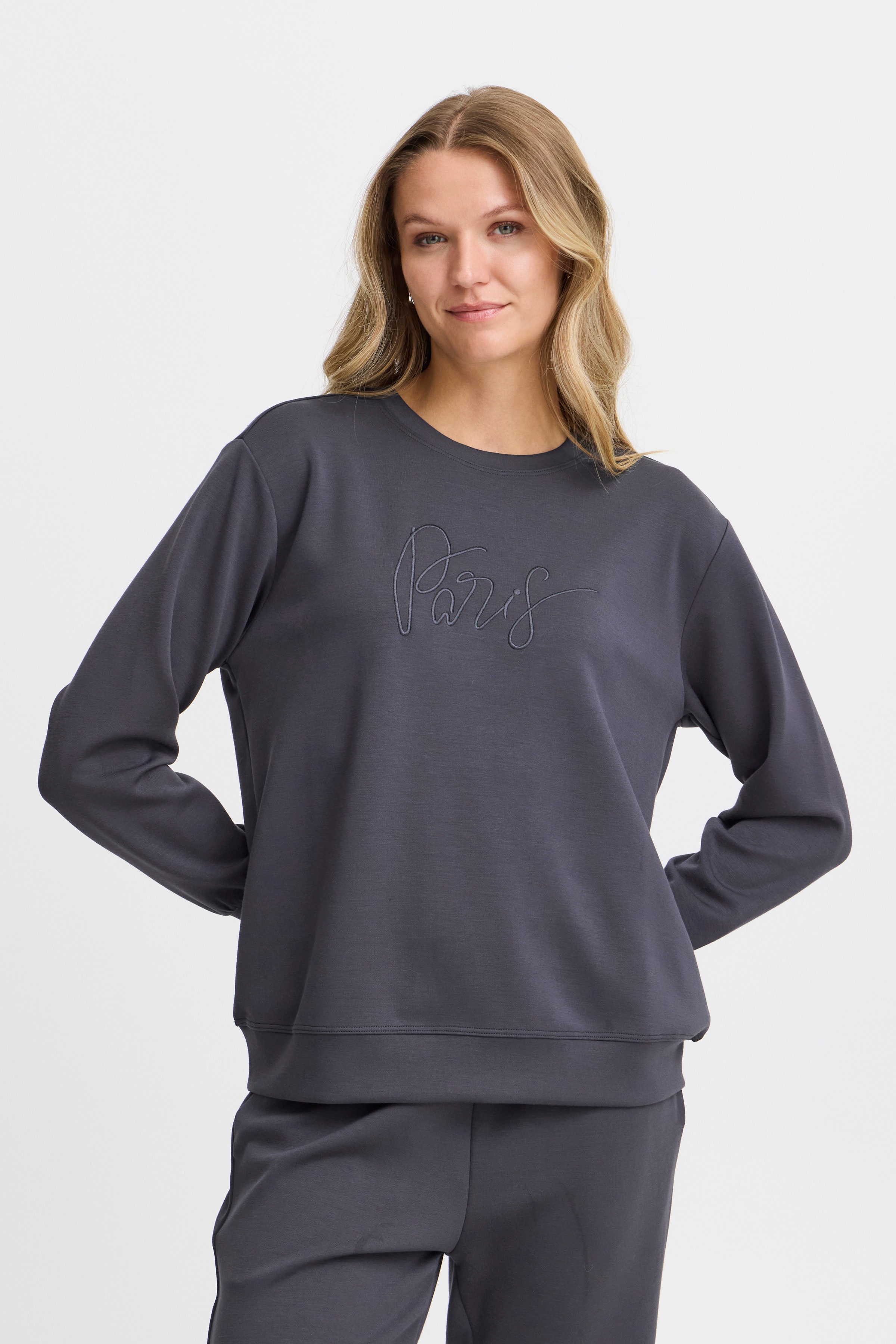 FRROSA Sweatshirt LOOKBOOK FRONT 20614755-194205