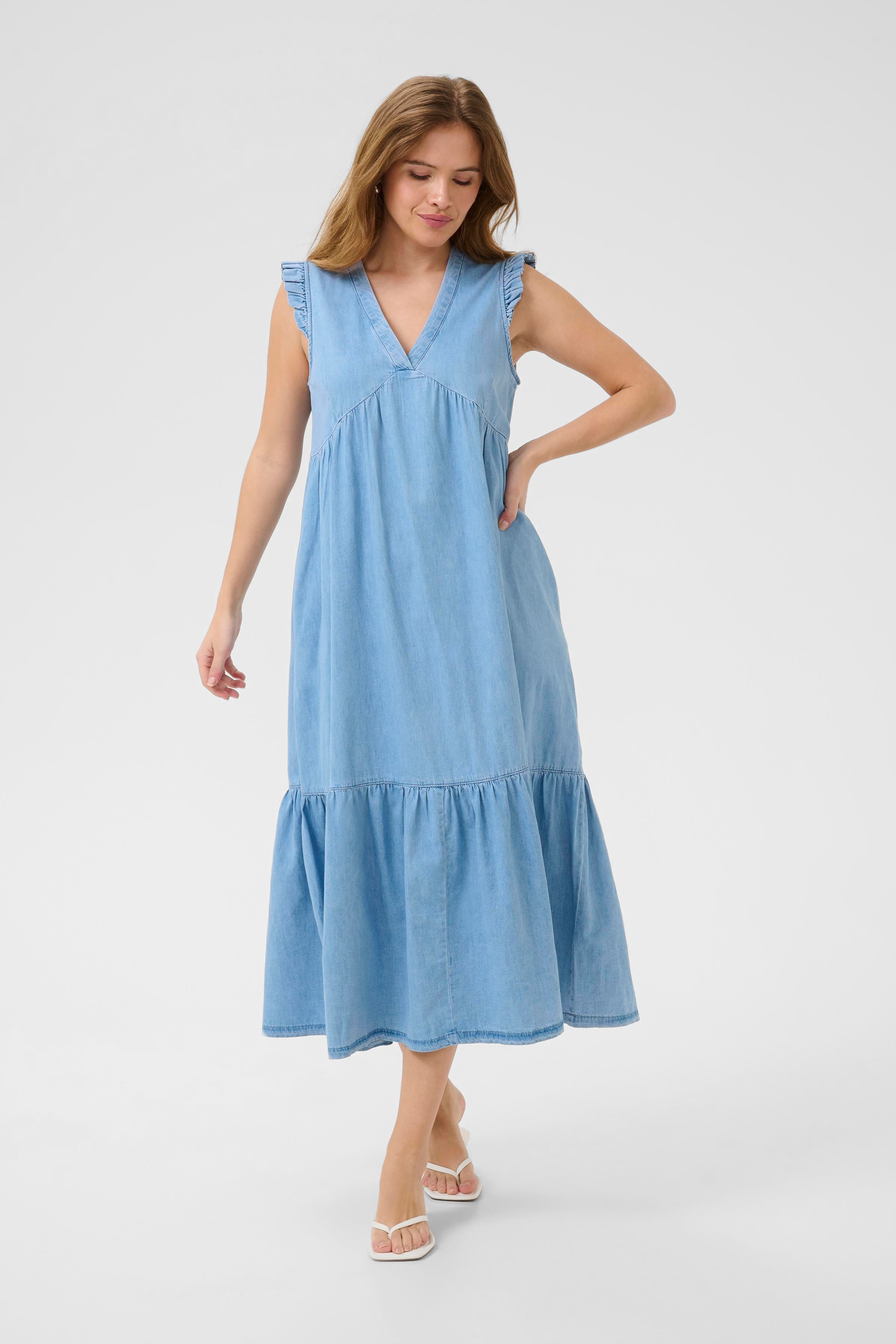 CUberteline Kjole LOOKBOOK FRONT 50111829-500027