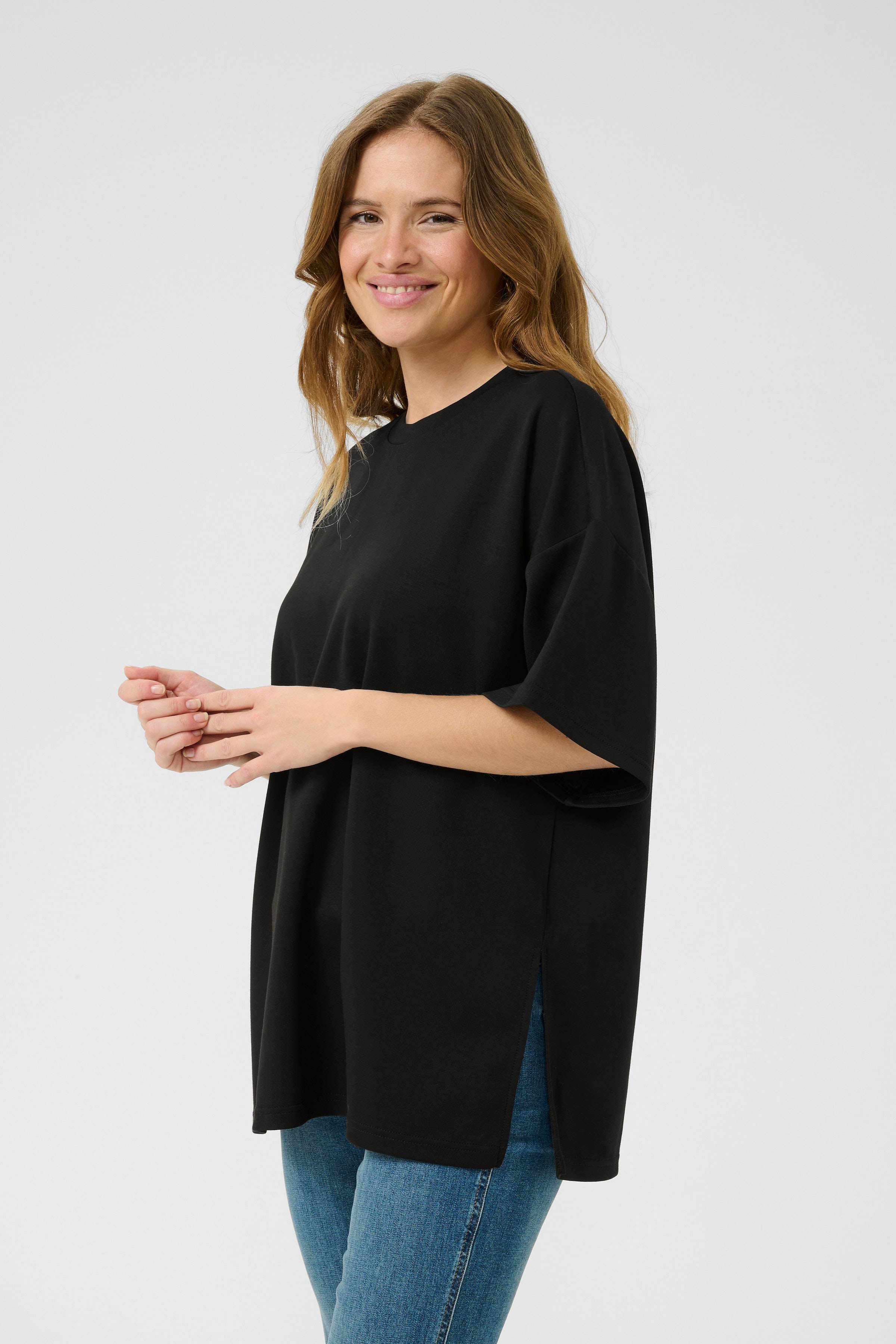 CUalwine T-shirt LOOKBOOK FRONT 50112125-500012