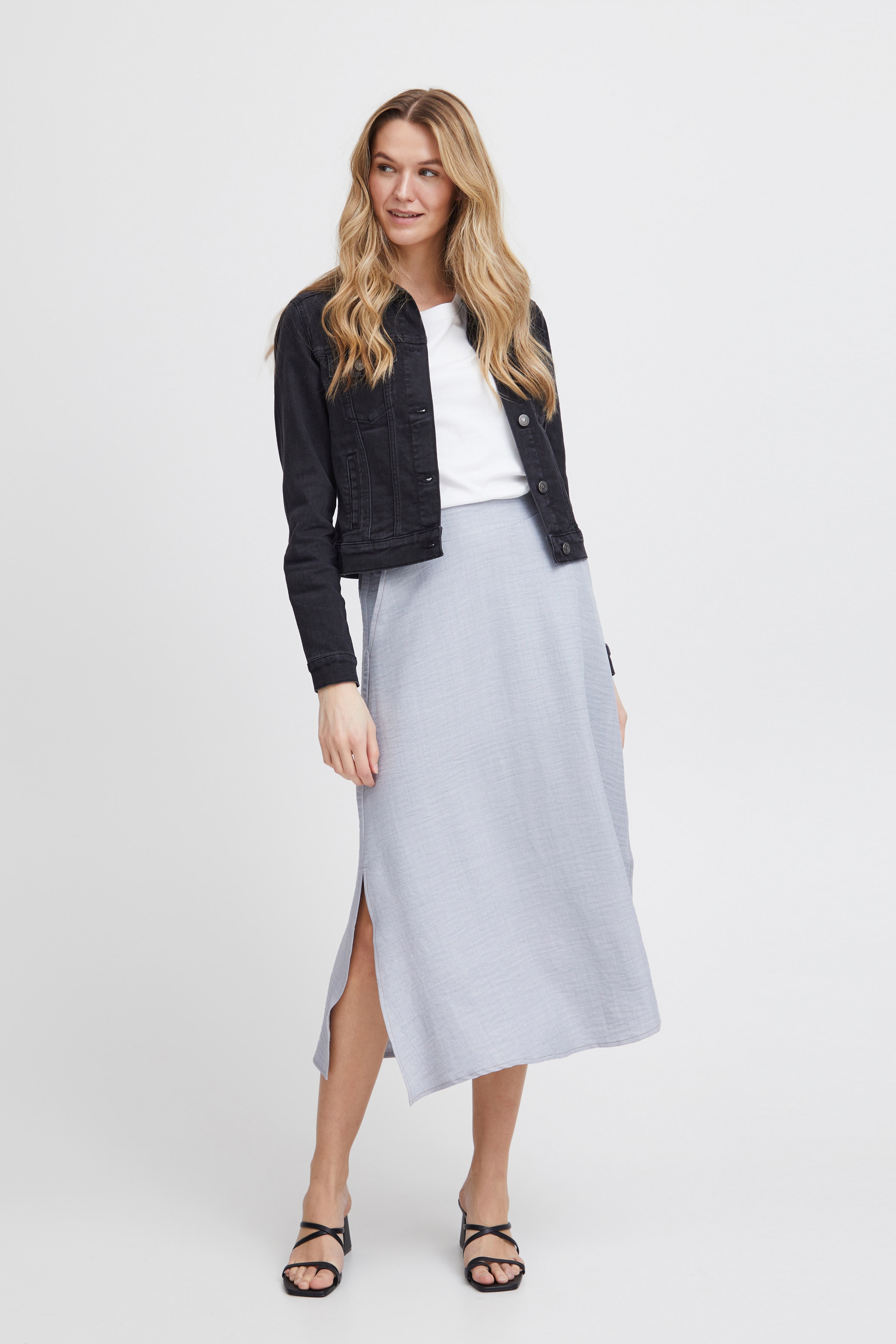 FXDENISA Skirt LOOKBOOK FRONT 20615310-200108