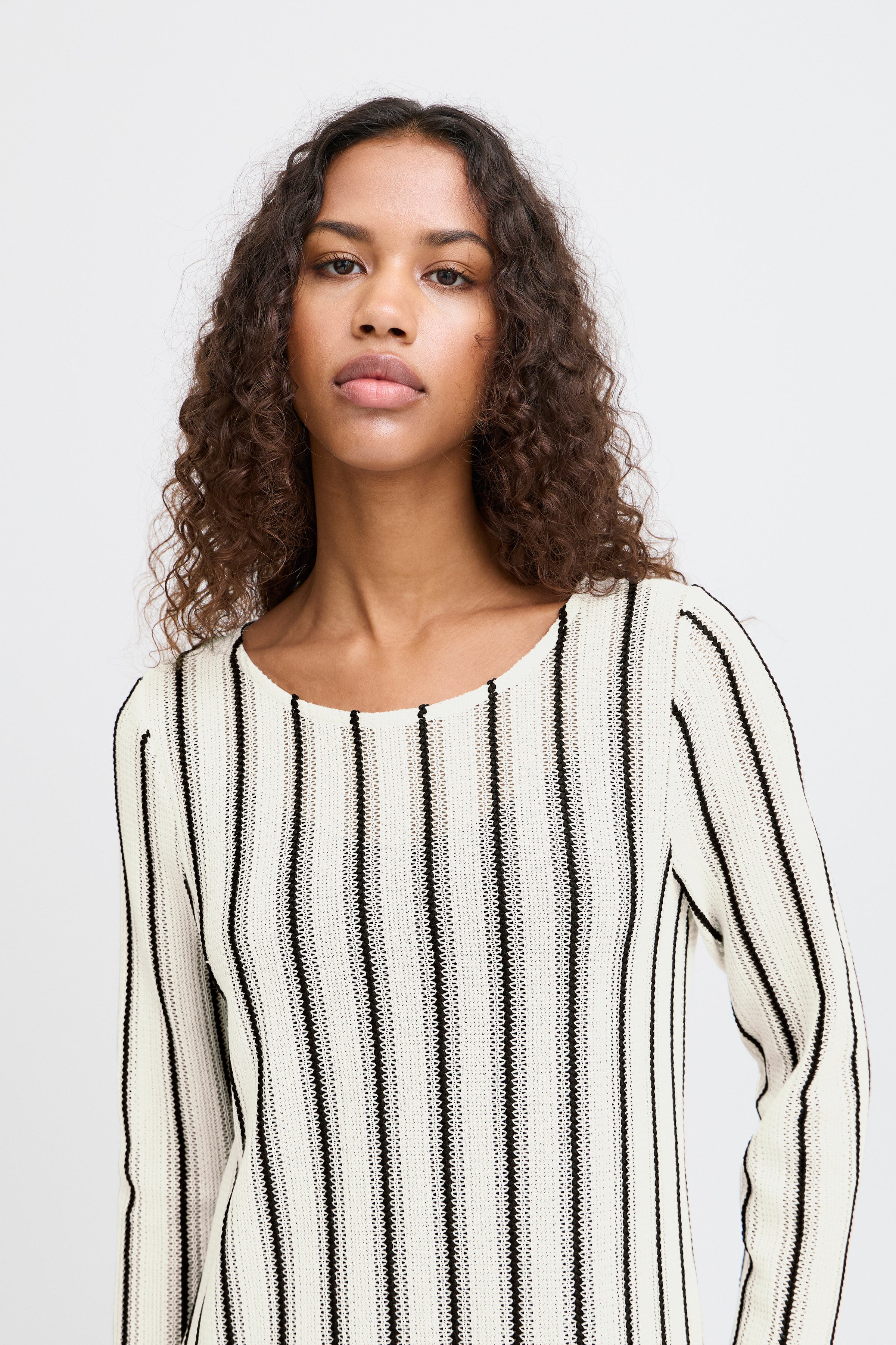 IHOSKATINA Kjole LOOKBOOK DETAIL 20122411-124301