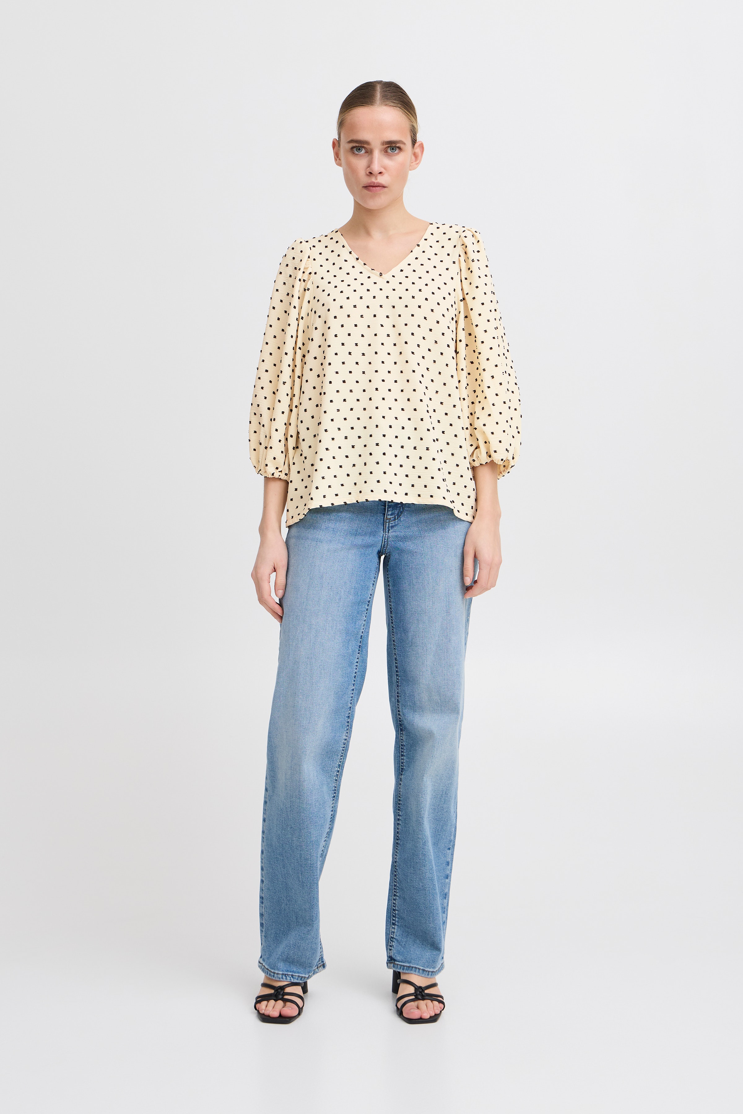 IHZABBY bluser LOOKBOOK FRONT 20122986-124301