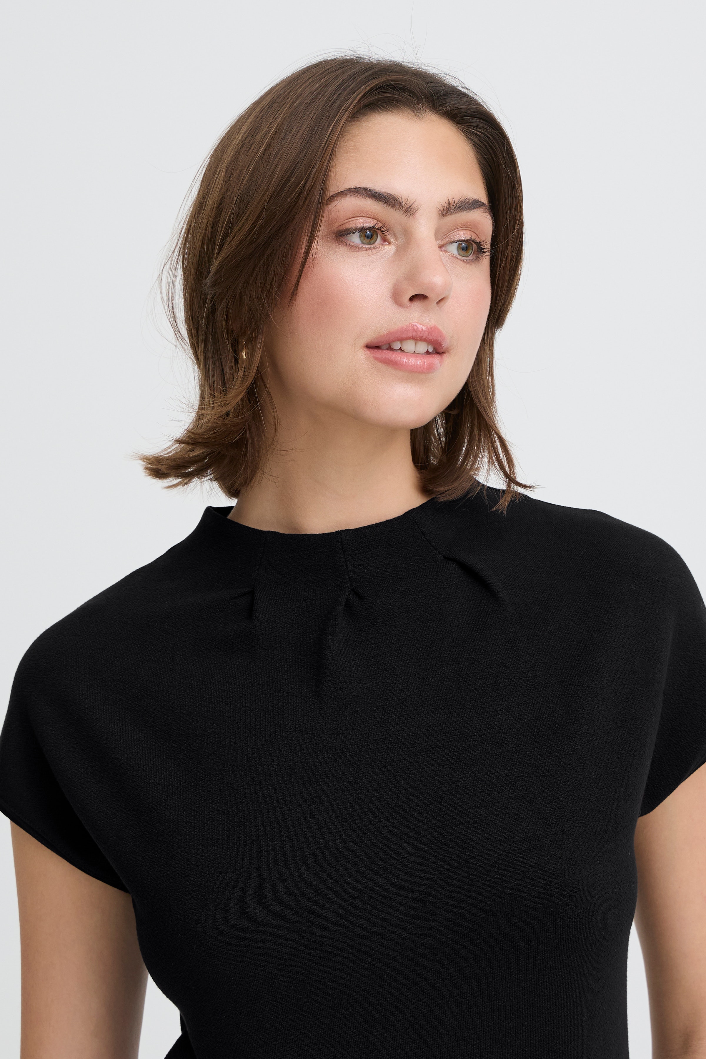 ZASKATERFR KORTÄRMAD BLUS LOOKBOOK DETAIL 20606485-60096