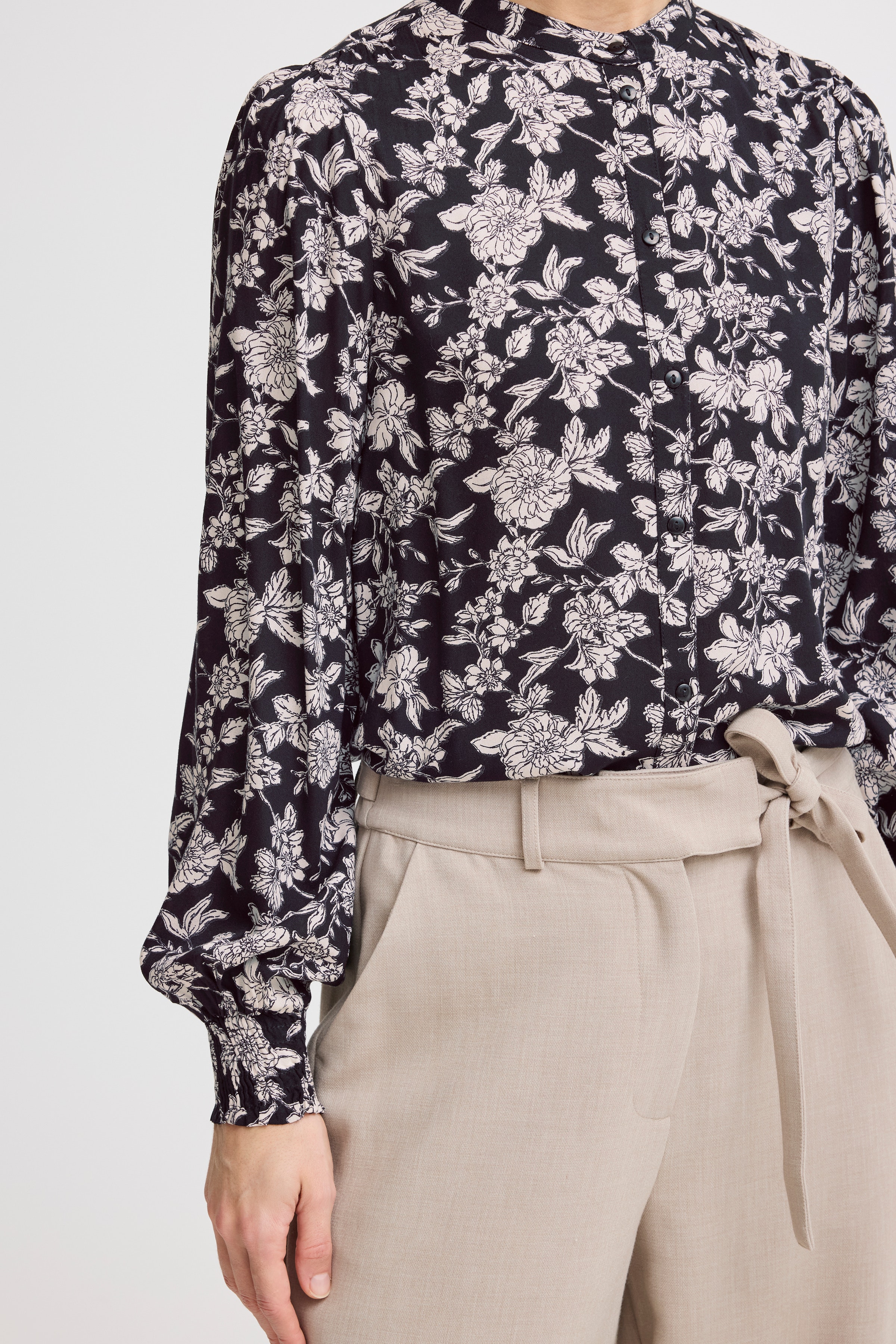 BYJOSA Bluse LOOKBOOK DETAIL 20816238-204175