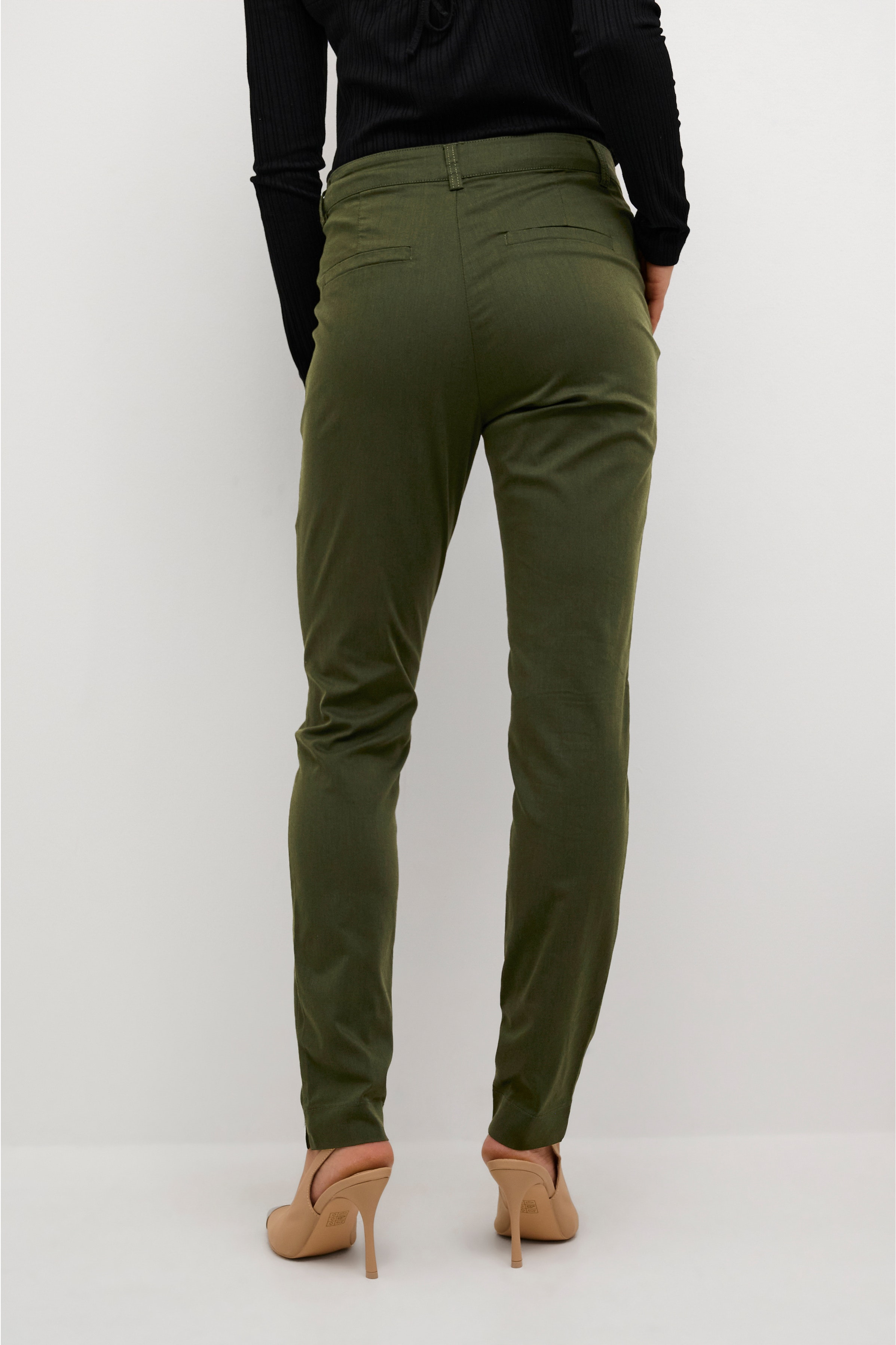 KAlea Bukser LOOKBOOK BACK 10508120-190414