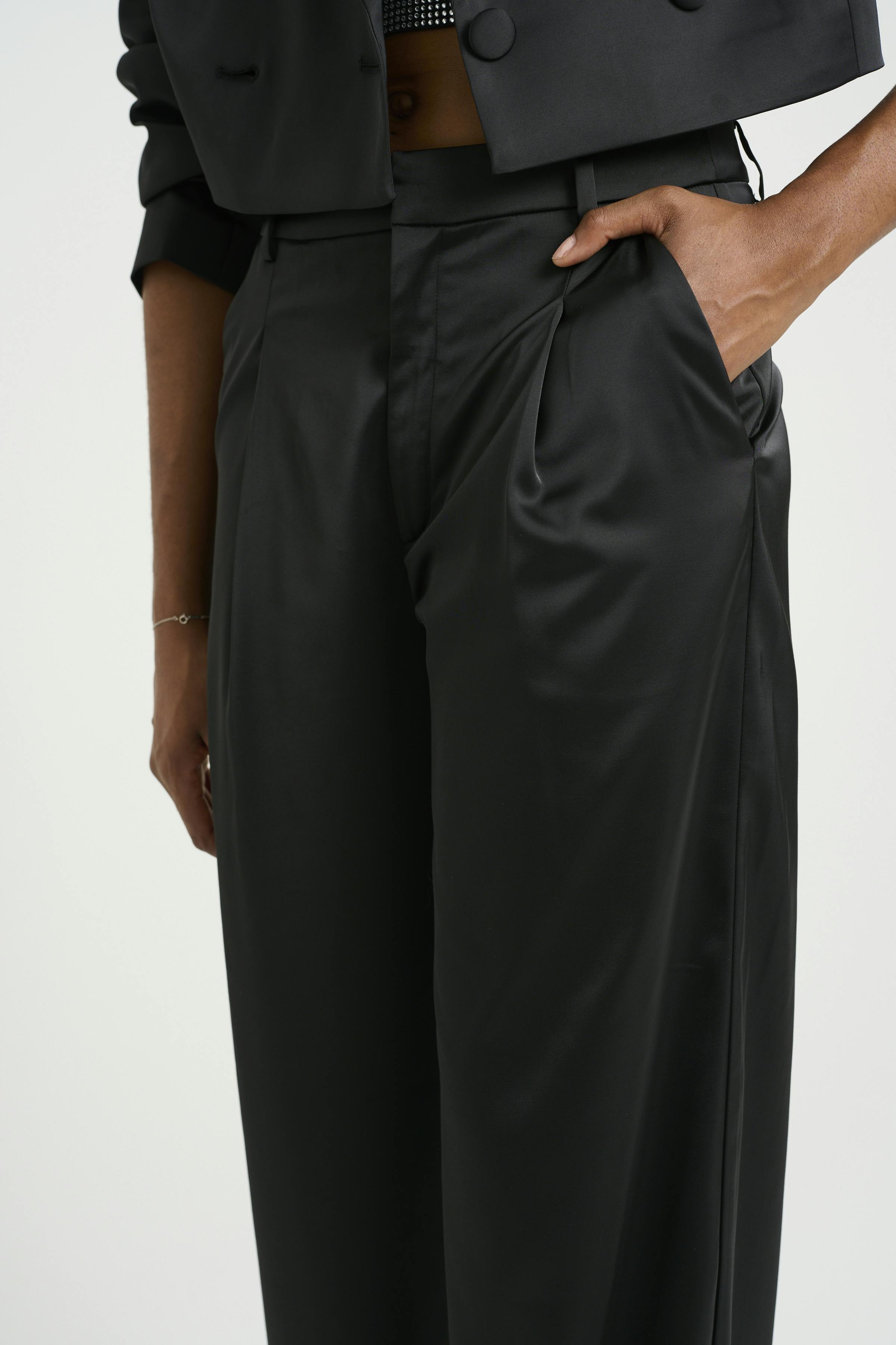 YacmineGZ Trousers LOOKBOOK BACK 10909862-100017