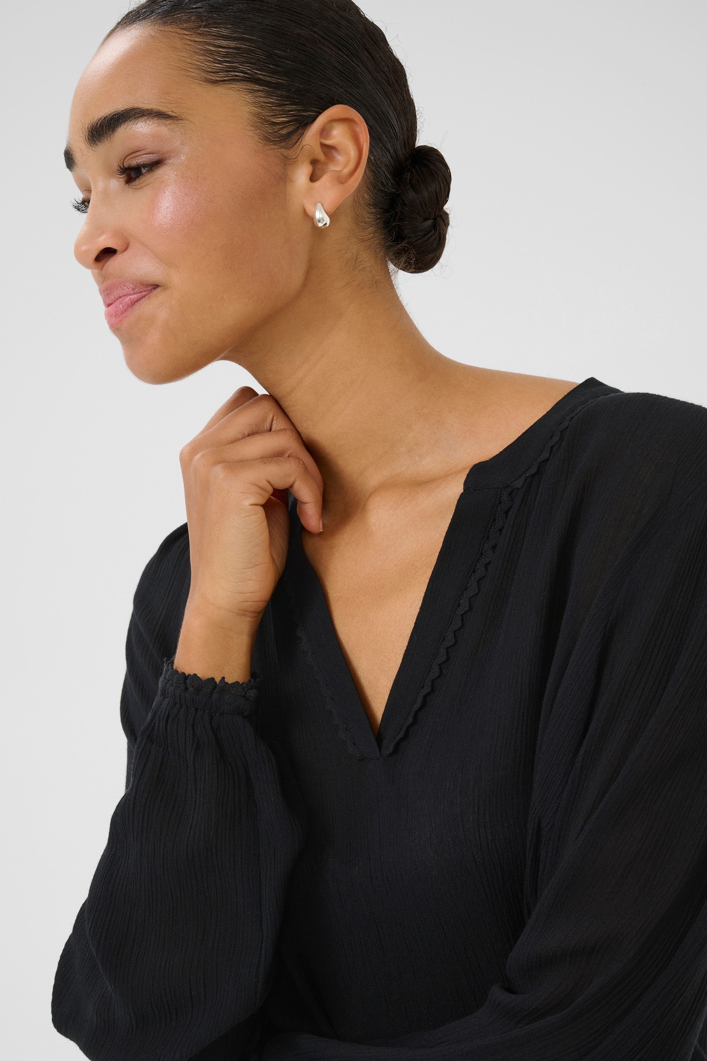 KAno Bluse LOOKBOOK DETAIL 10510202-100121
