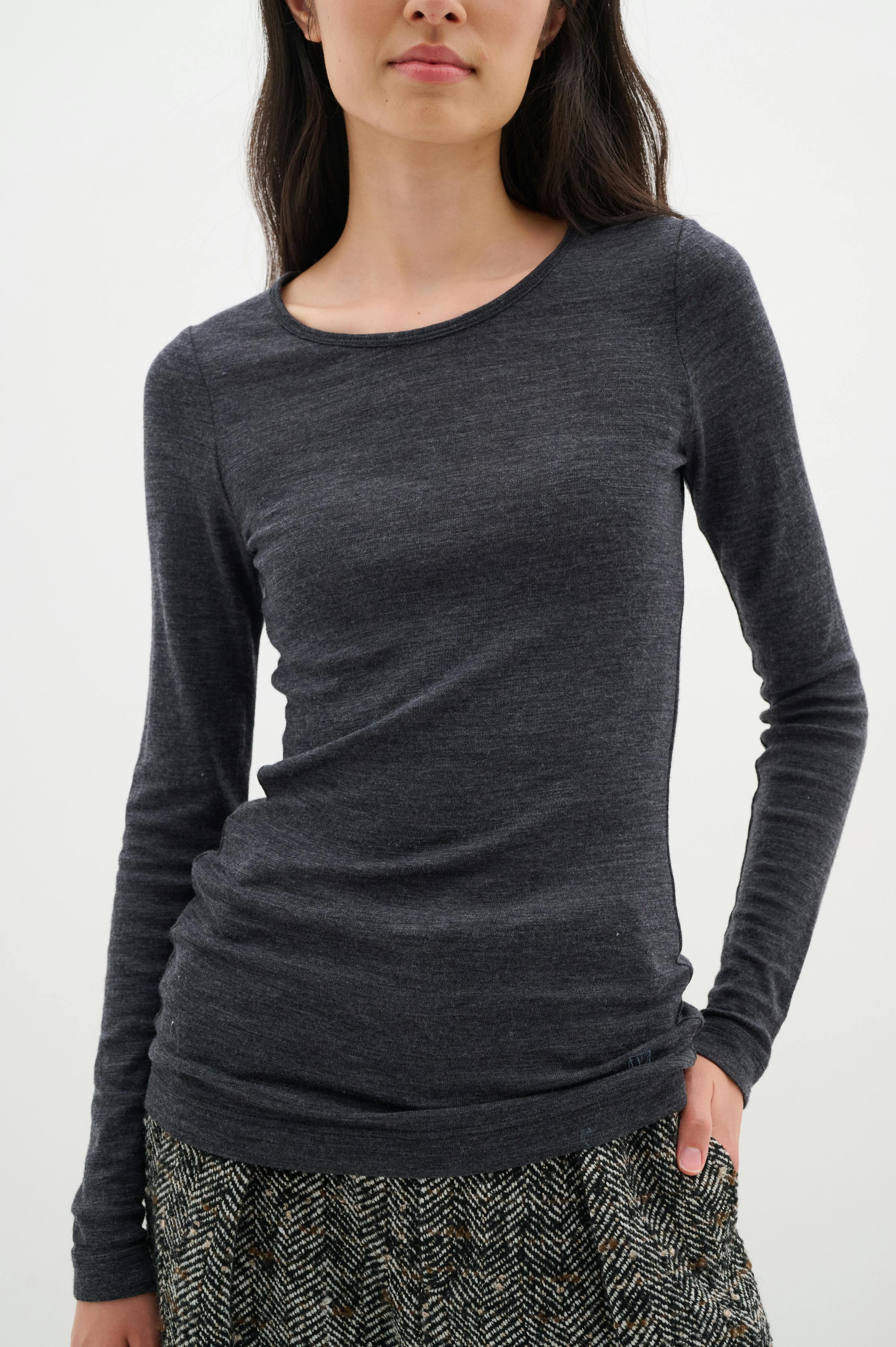 FangIW Wool long sleeved T-shirt LOOKBOOK FRONT 30106096-1740161