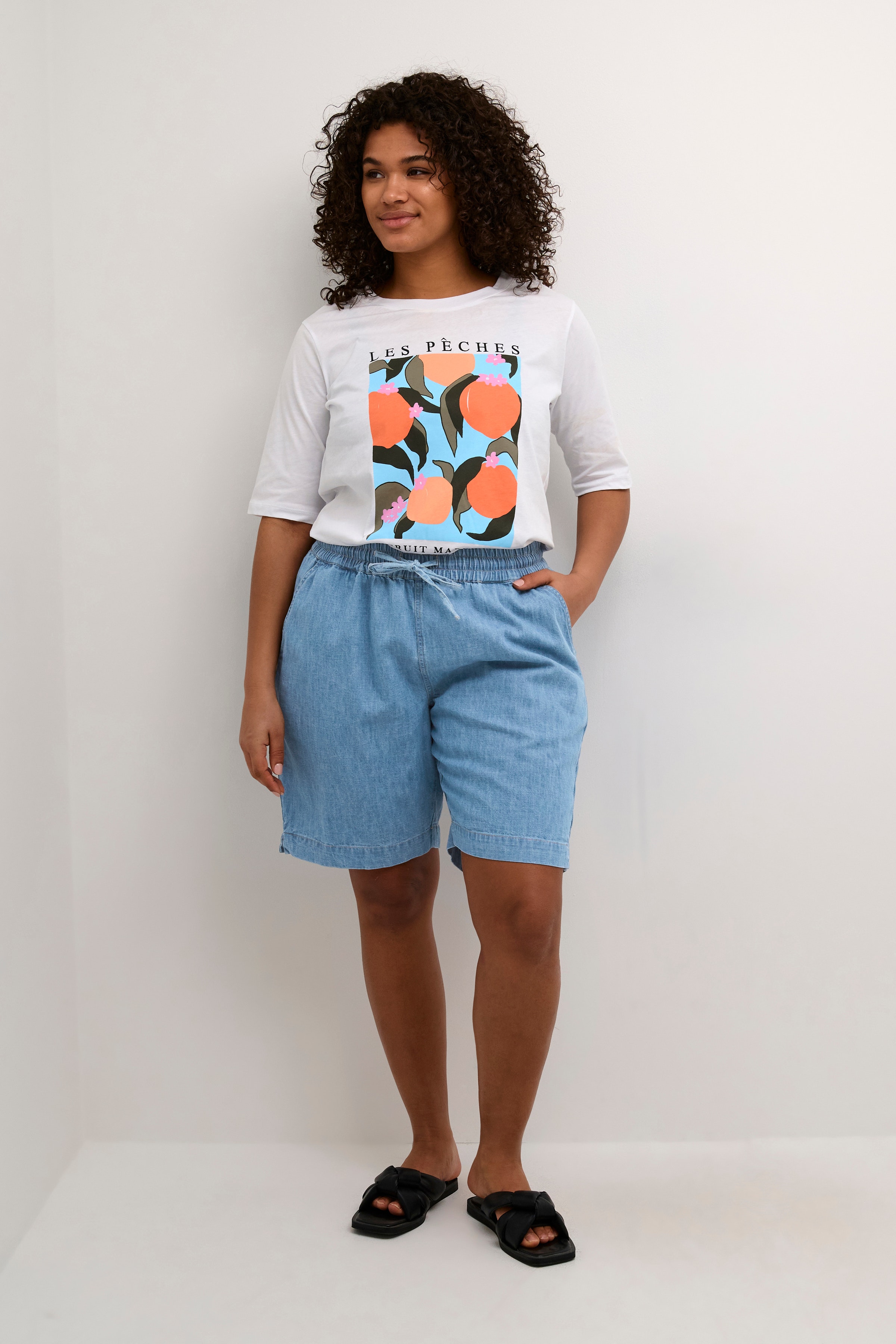 KClouisa Shorts LOOKBOOK FRONT 10582331-105707