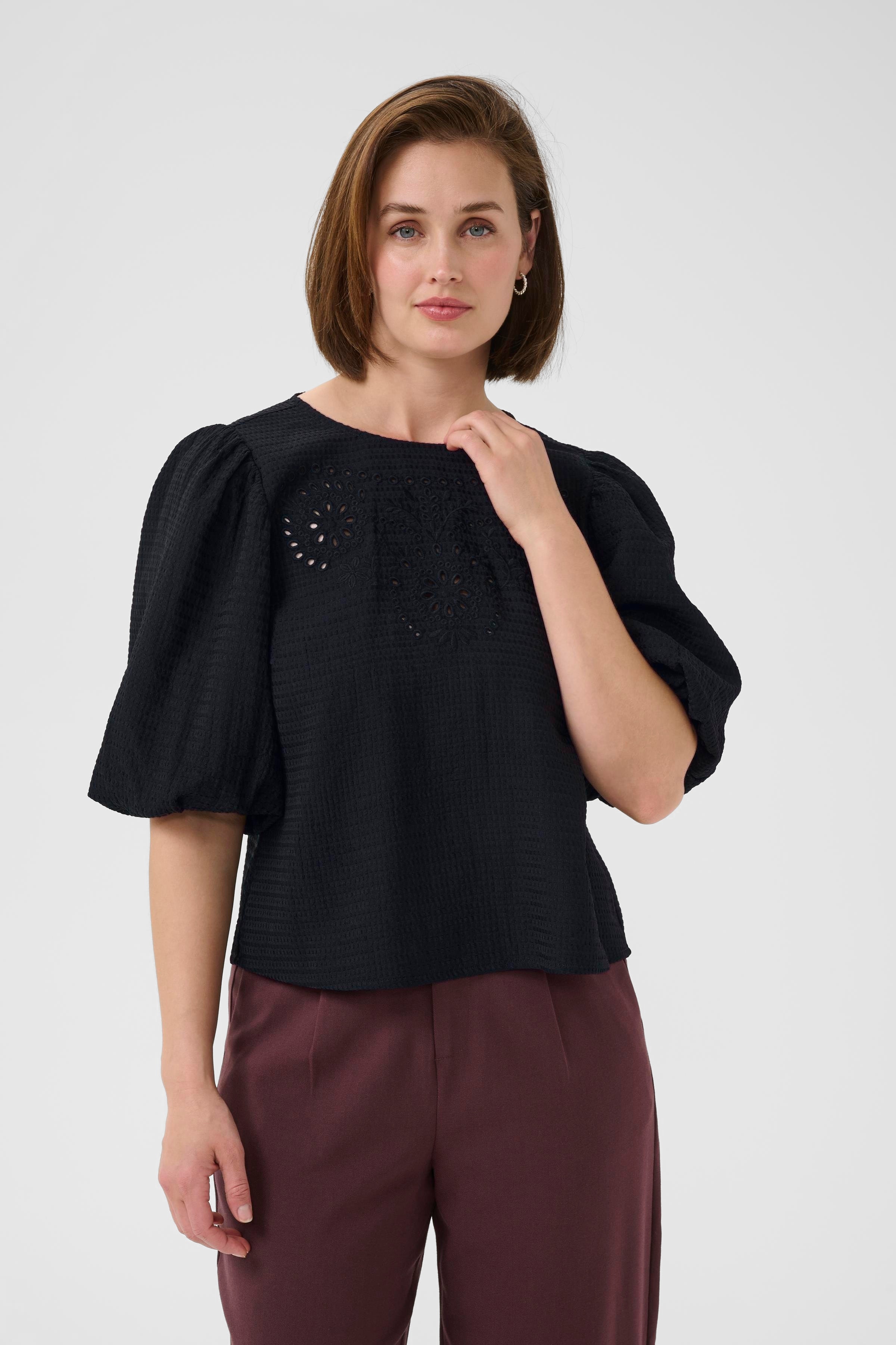 KAmelani Bluse LOOKBOOK FRONT 10510242-100121