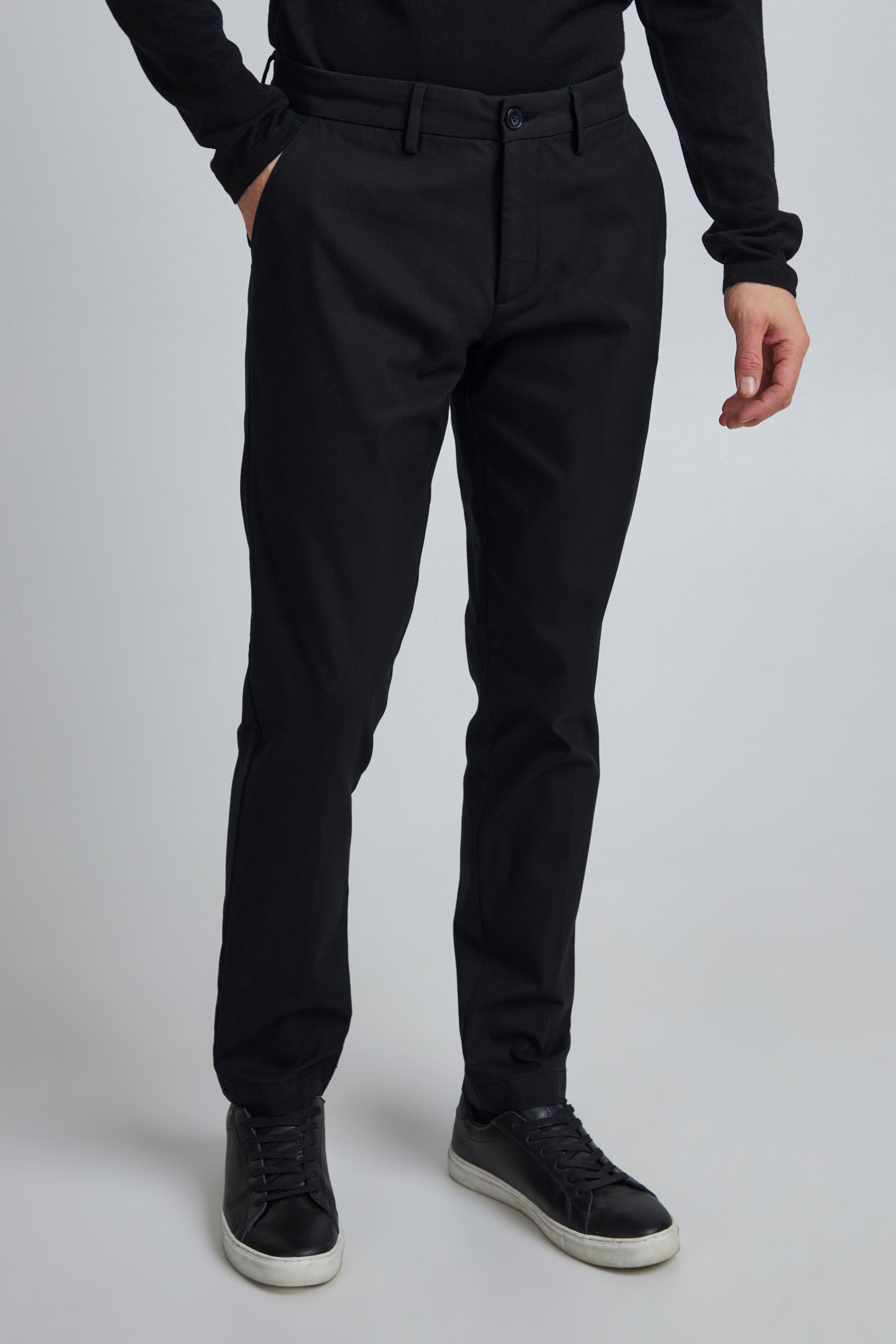 CFPHILIP Trousers LOOKBOOK FRONT 20504207-194007