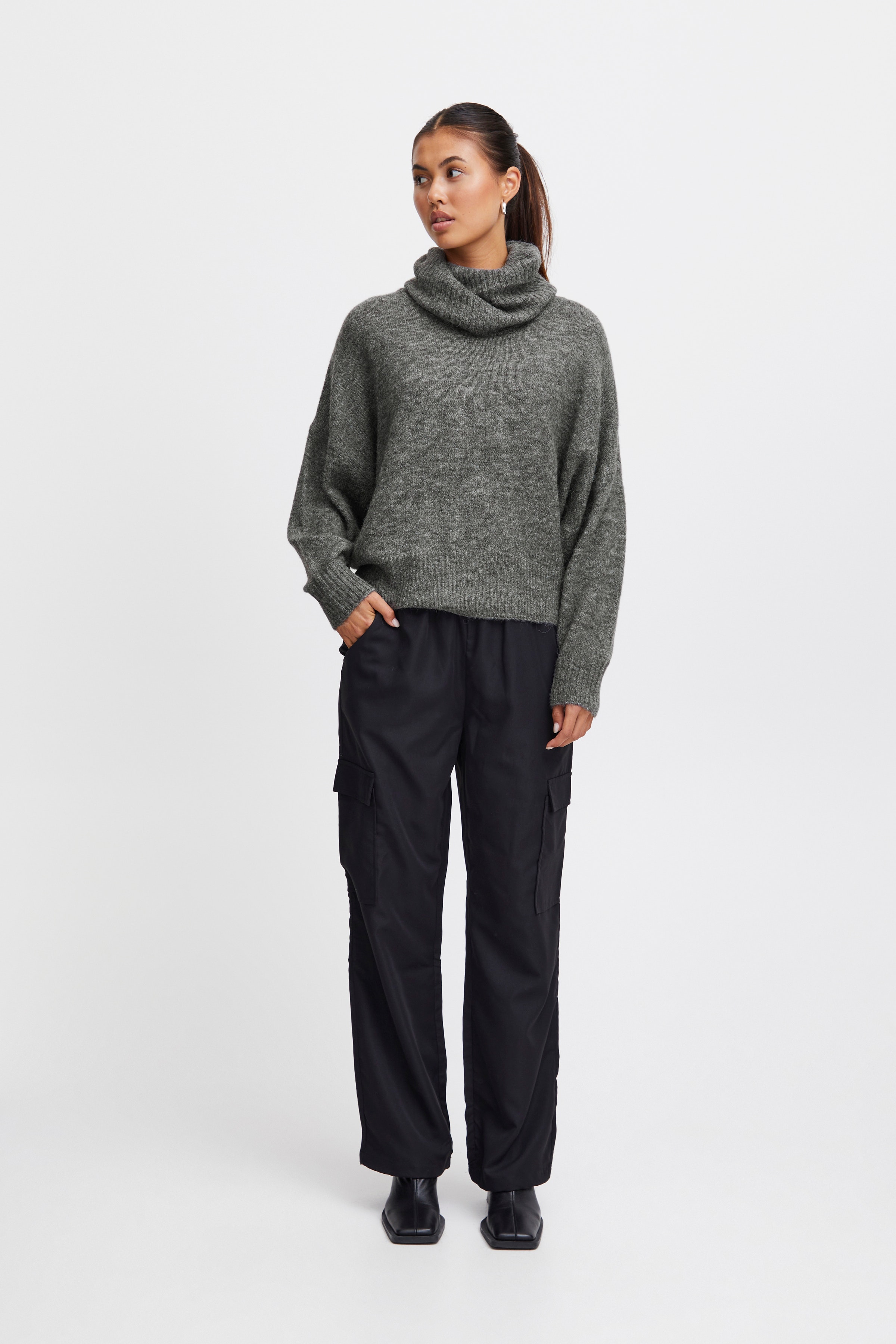 IHKAMARA Pullover LOOKBOOK FRONT 20112753-200319