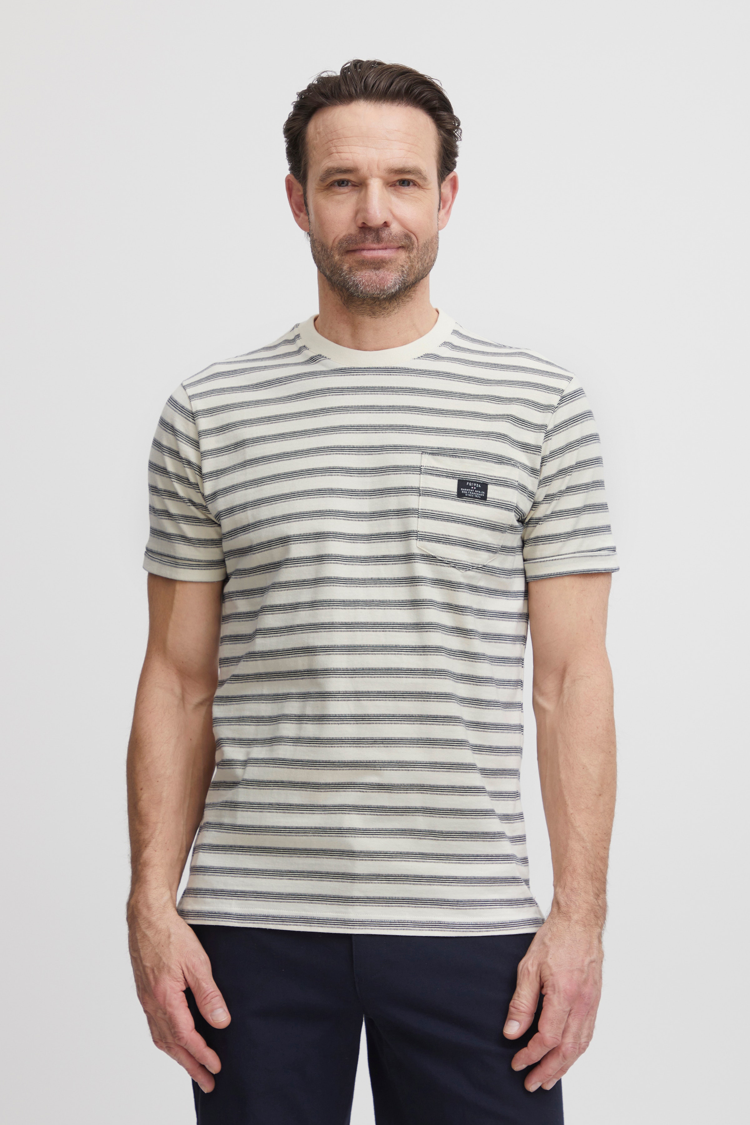 FQTOM T-shirt LOOKBOOK FRONT 21900412-124301