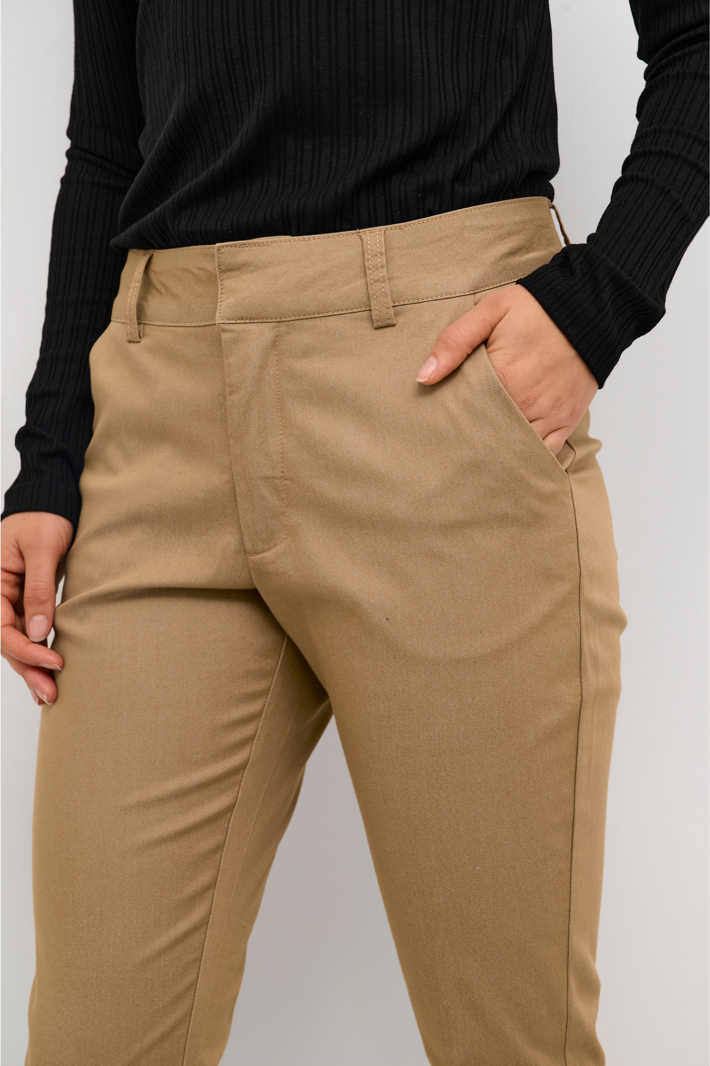 KAlea Bukser LOOKBOOK DETAIL 10505191-171115
