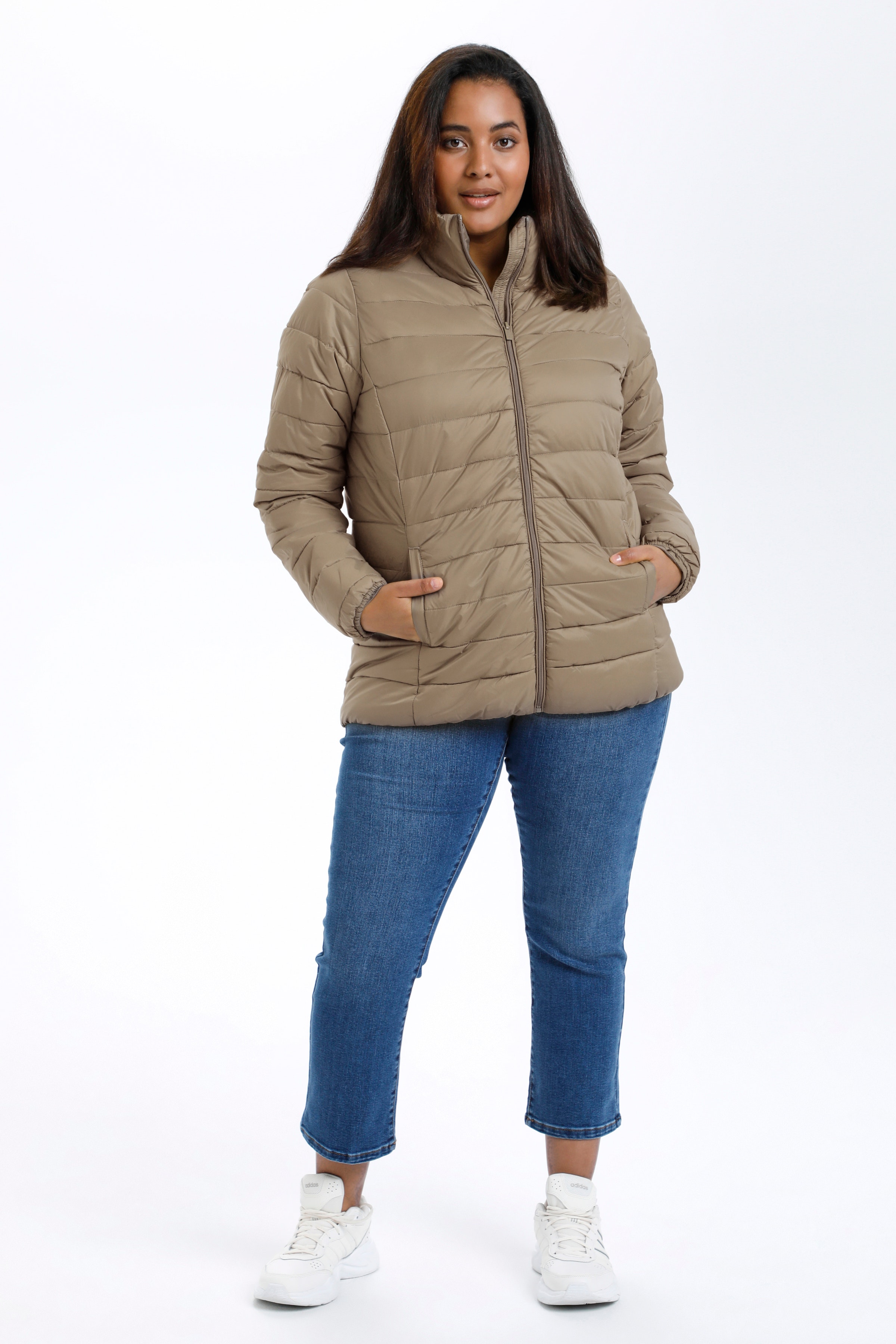 KClorana Oberbekleidung LOOKBOOK FRONT 10580681-170618