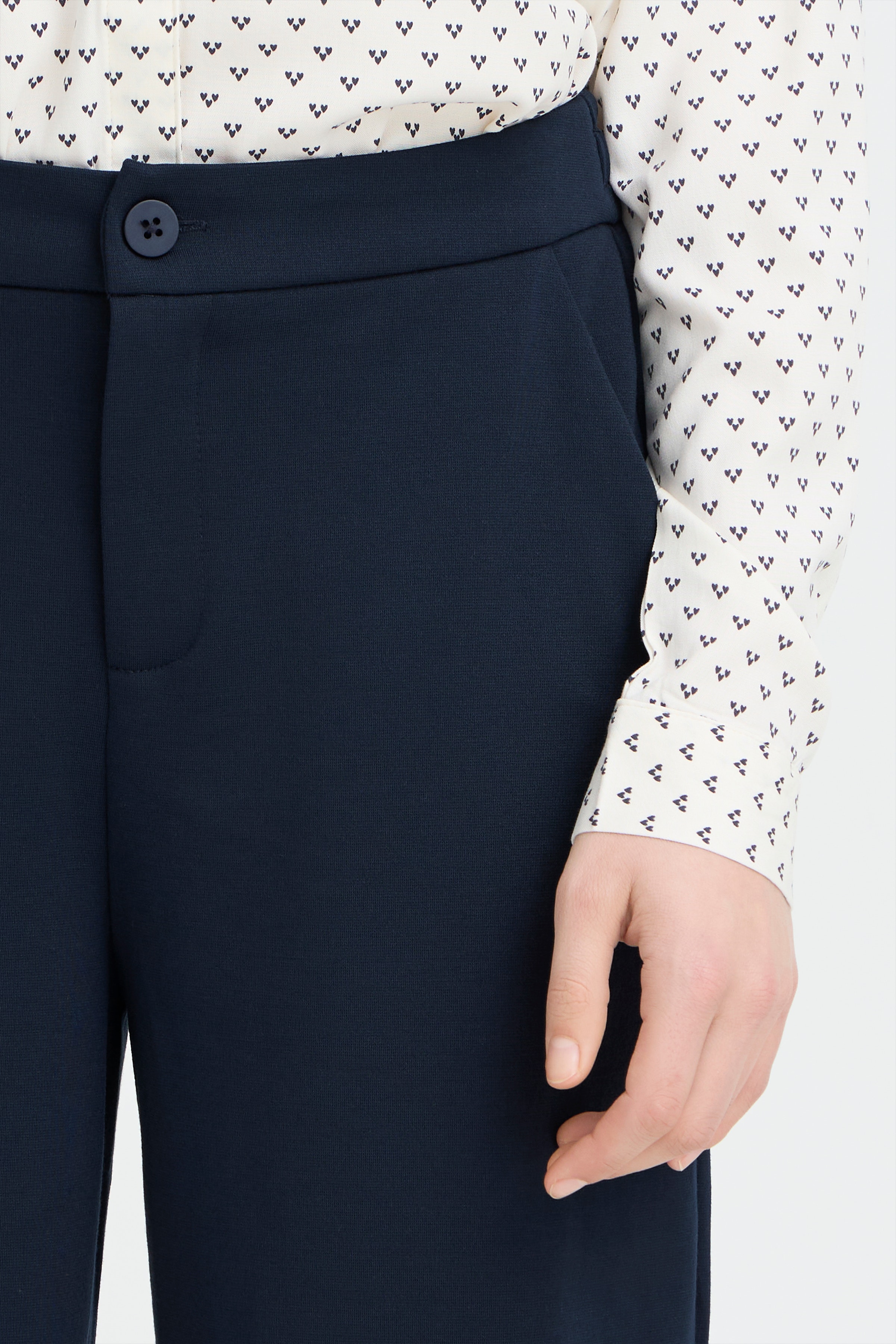 FRBLAZER Trousers LOOKBOOK DETAIL 20615810-194010