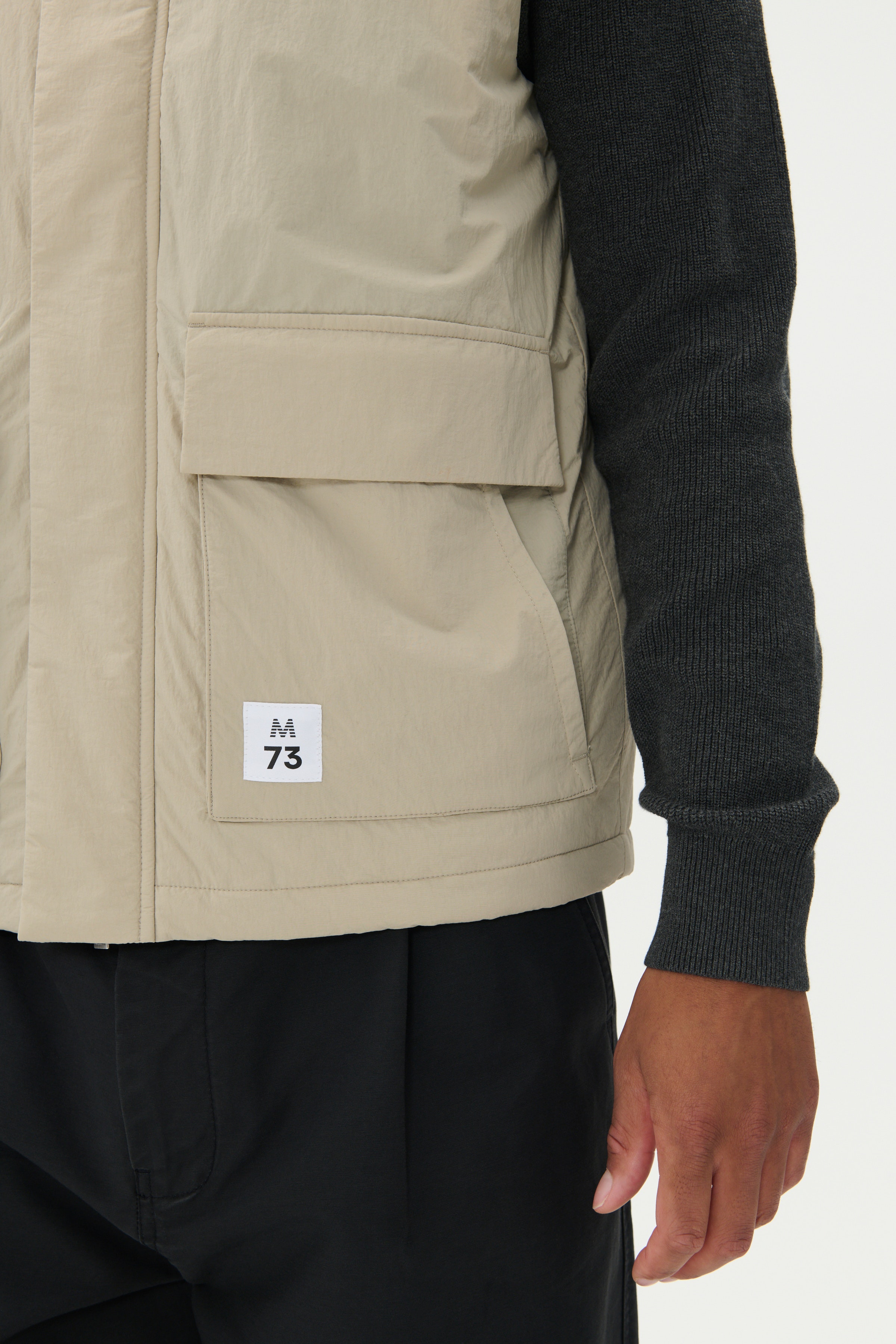 MAalejando Warm waistcoat LOOKBOOK DETAIL 30207815-161105