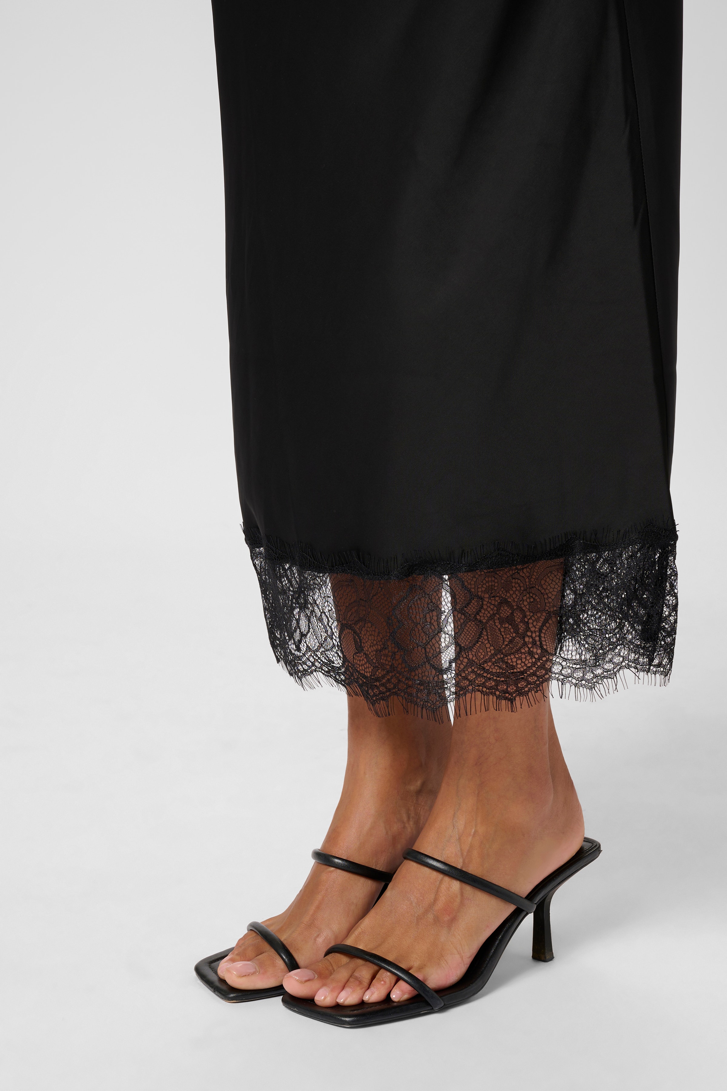 KAhilda Skjørt LOOKBOOK DETAIL 10510191-100121