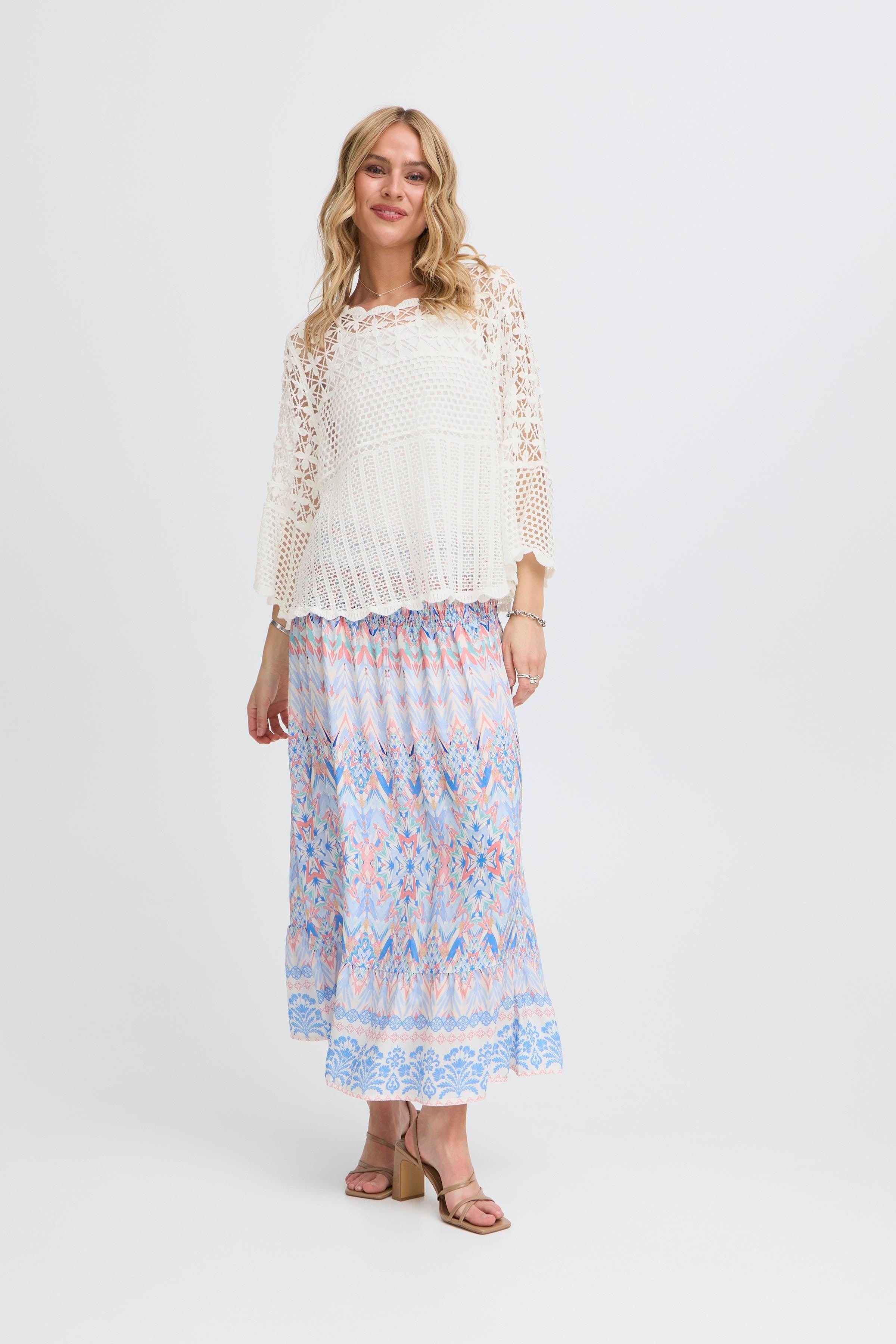 SBRIMONA Bluse LOOKBOOK FRONT 22100995-110602