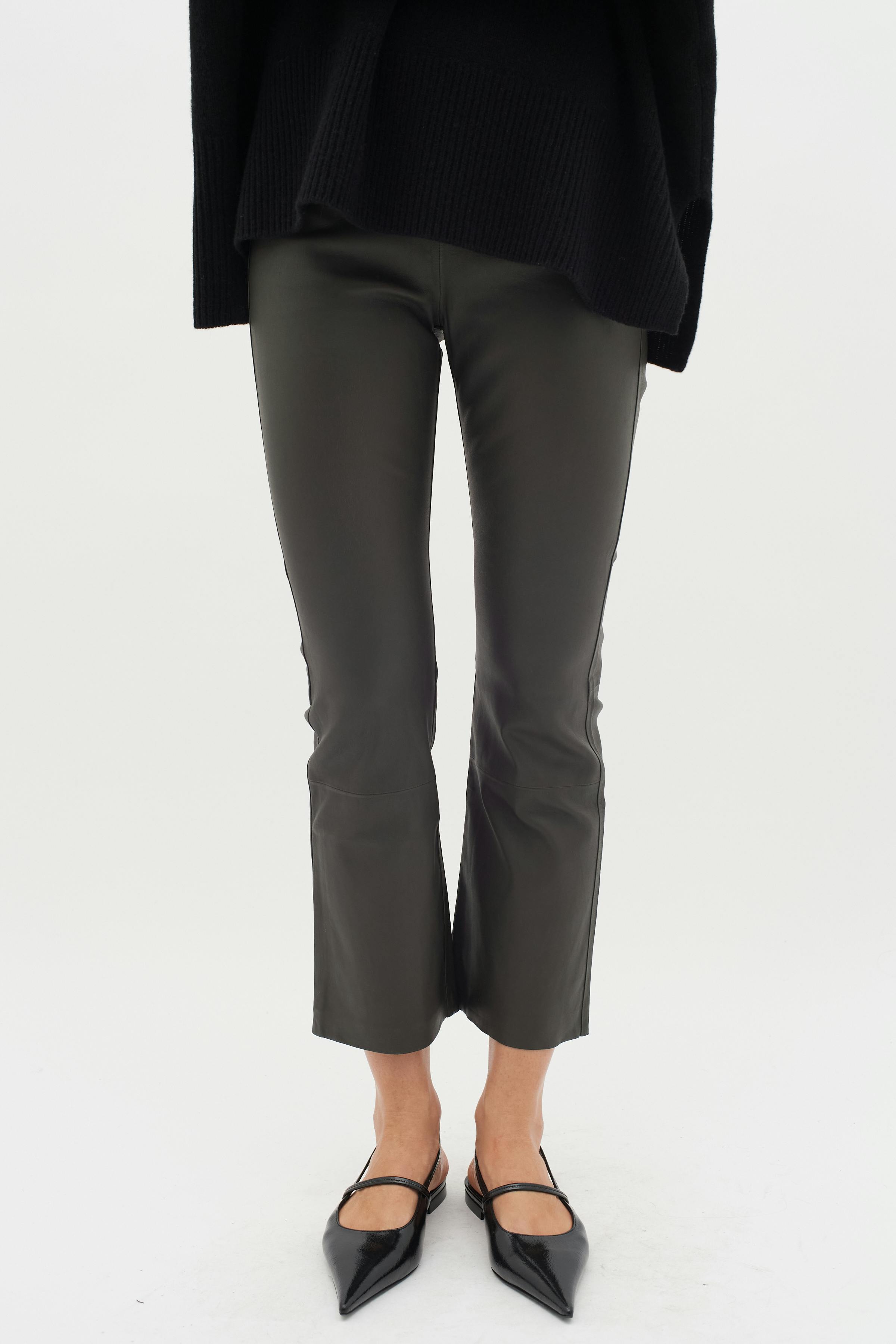 Cedar Trousers LOOKBOOK FRONT 30103427-190406