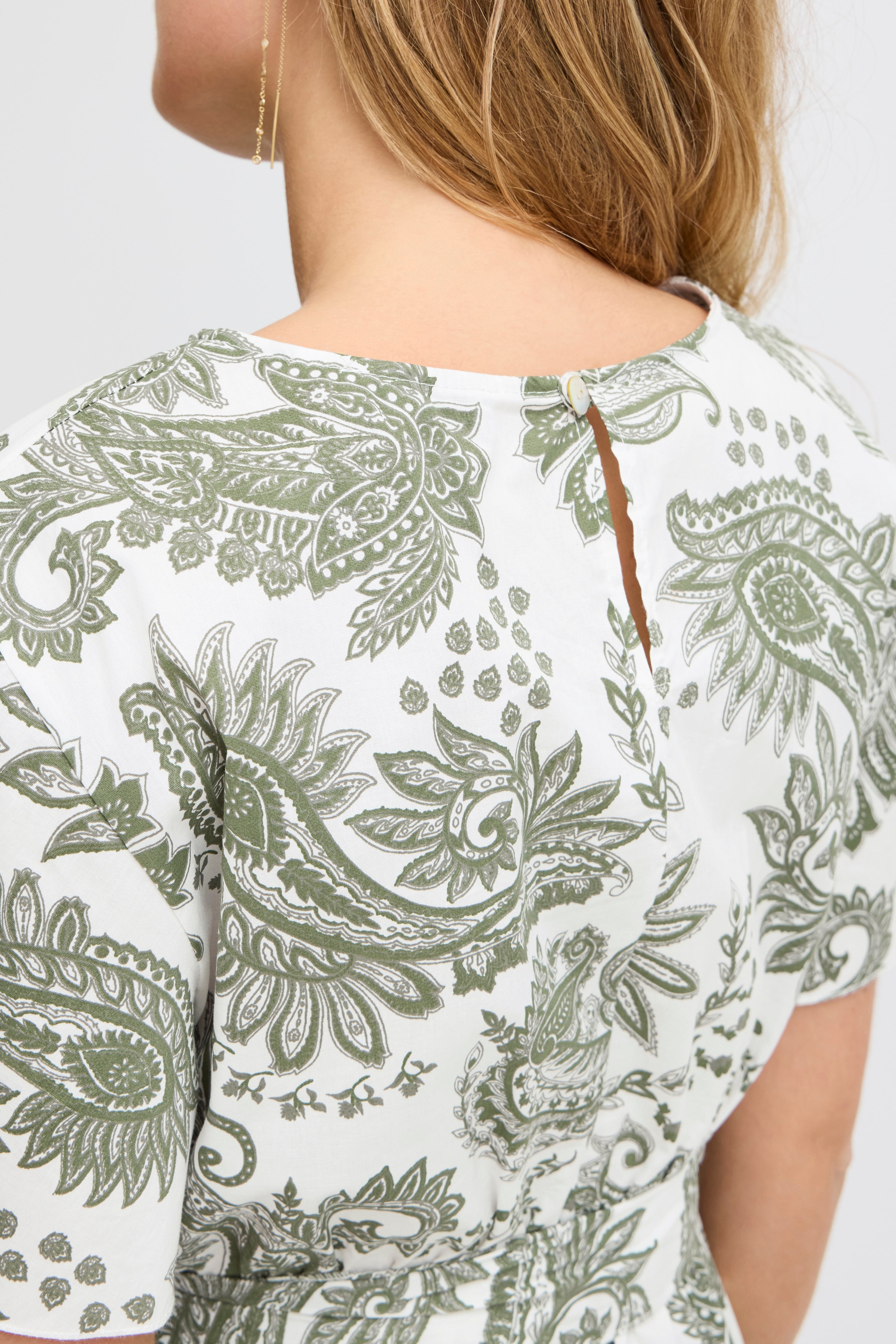 SBJADA Kjole LOOKBOOK DETAIL 22100550-180515