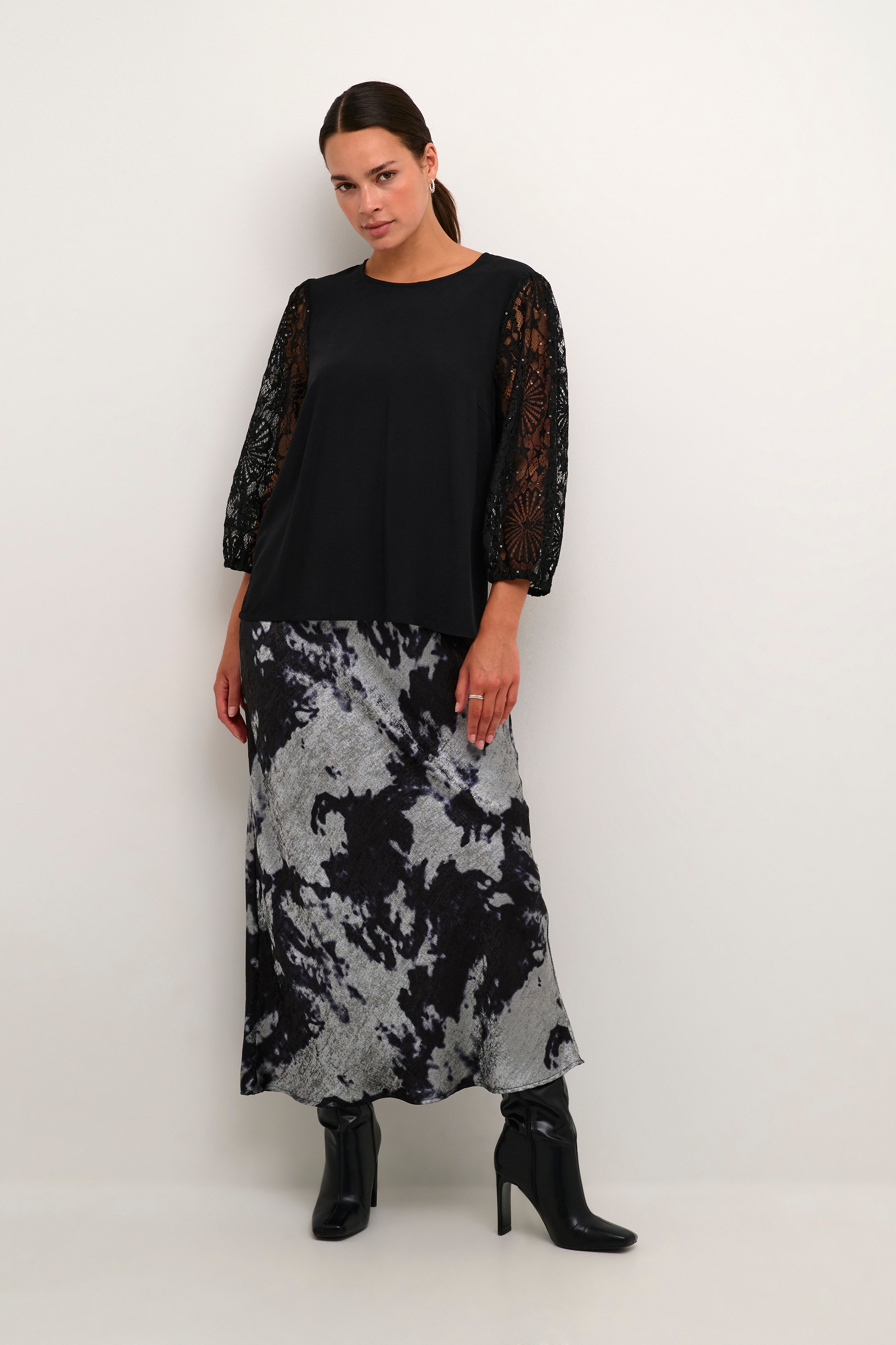 KAemilia Blondebluse LOOKBOOK FRONT 10509343-100121