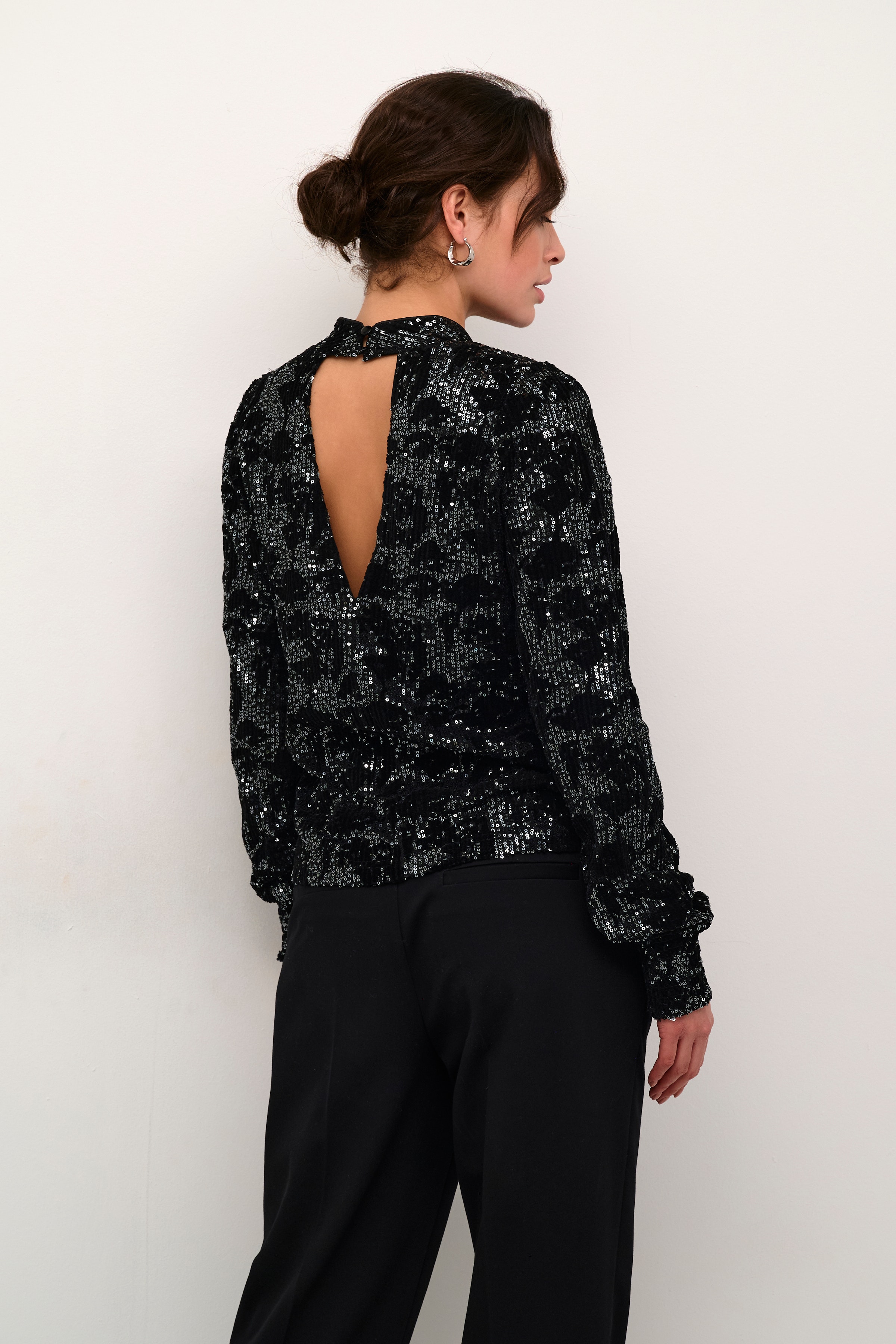 KAgrit Paljettbluse LOOKBOOK BACK 10509290-106676