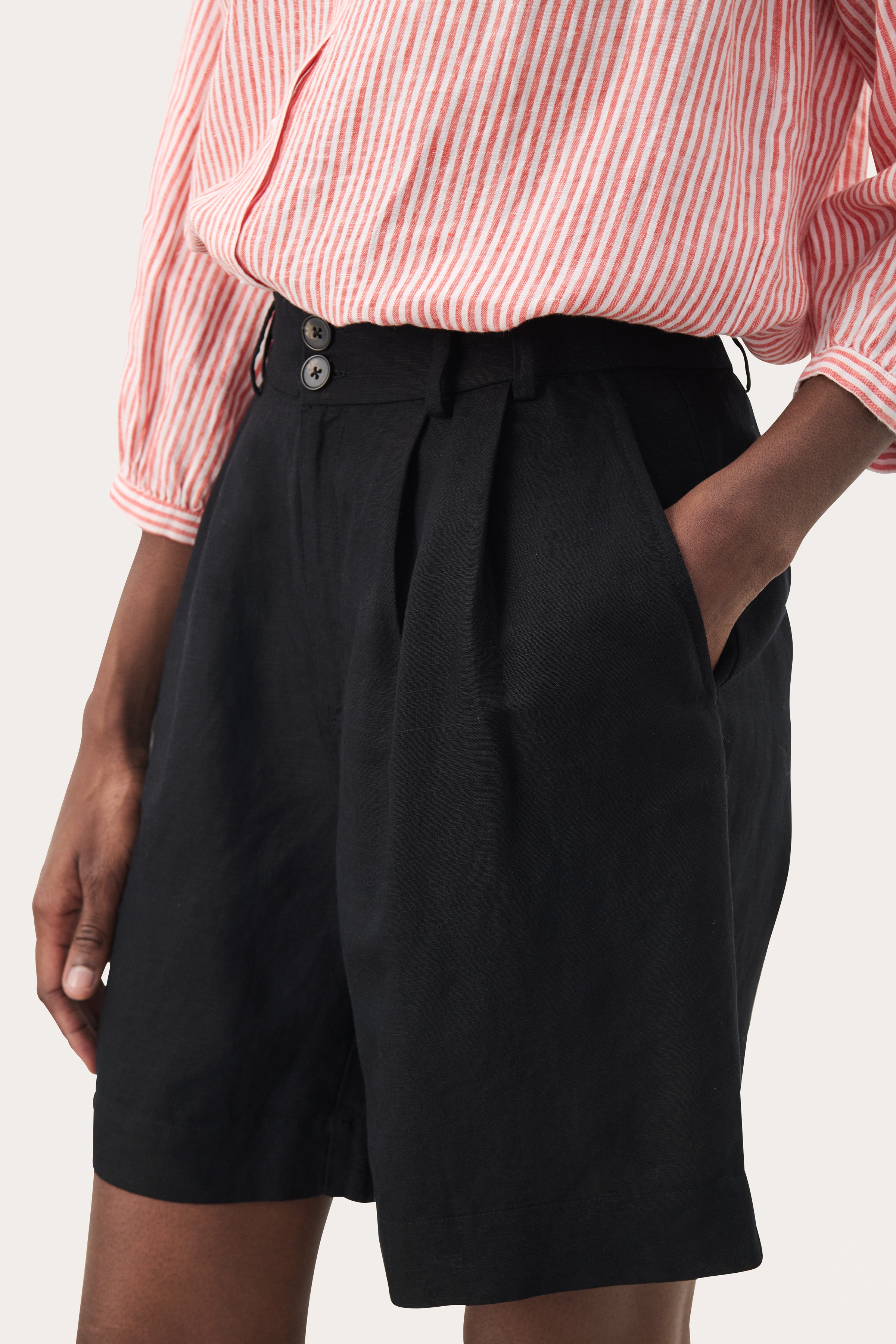 RainePW Shorts LOOKBOOK DETAIL 30309603-194008
