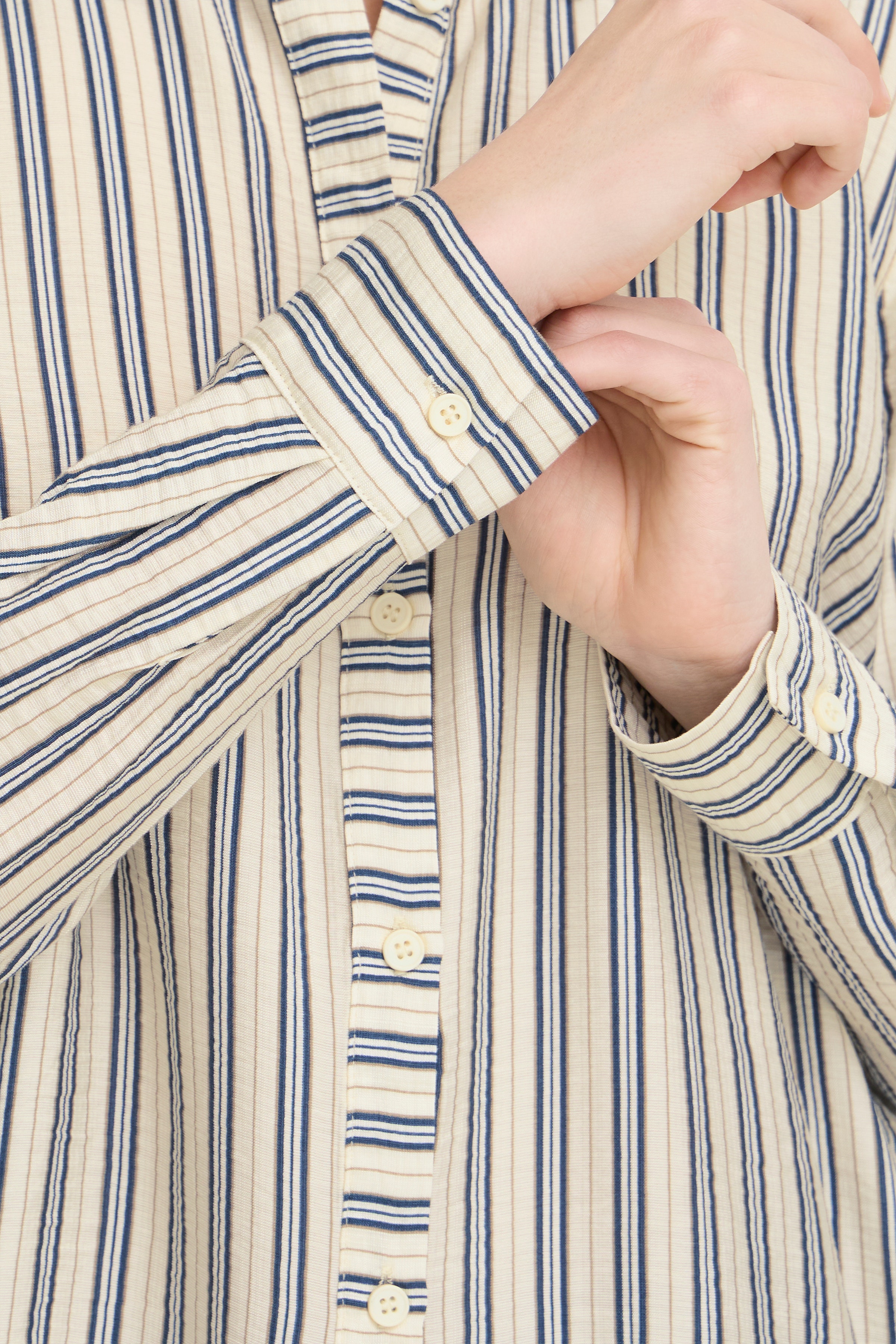 FRKAMILIA Hemd LOOKBOOK DETAIL 20617808-900007530