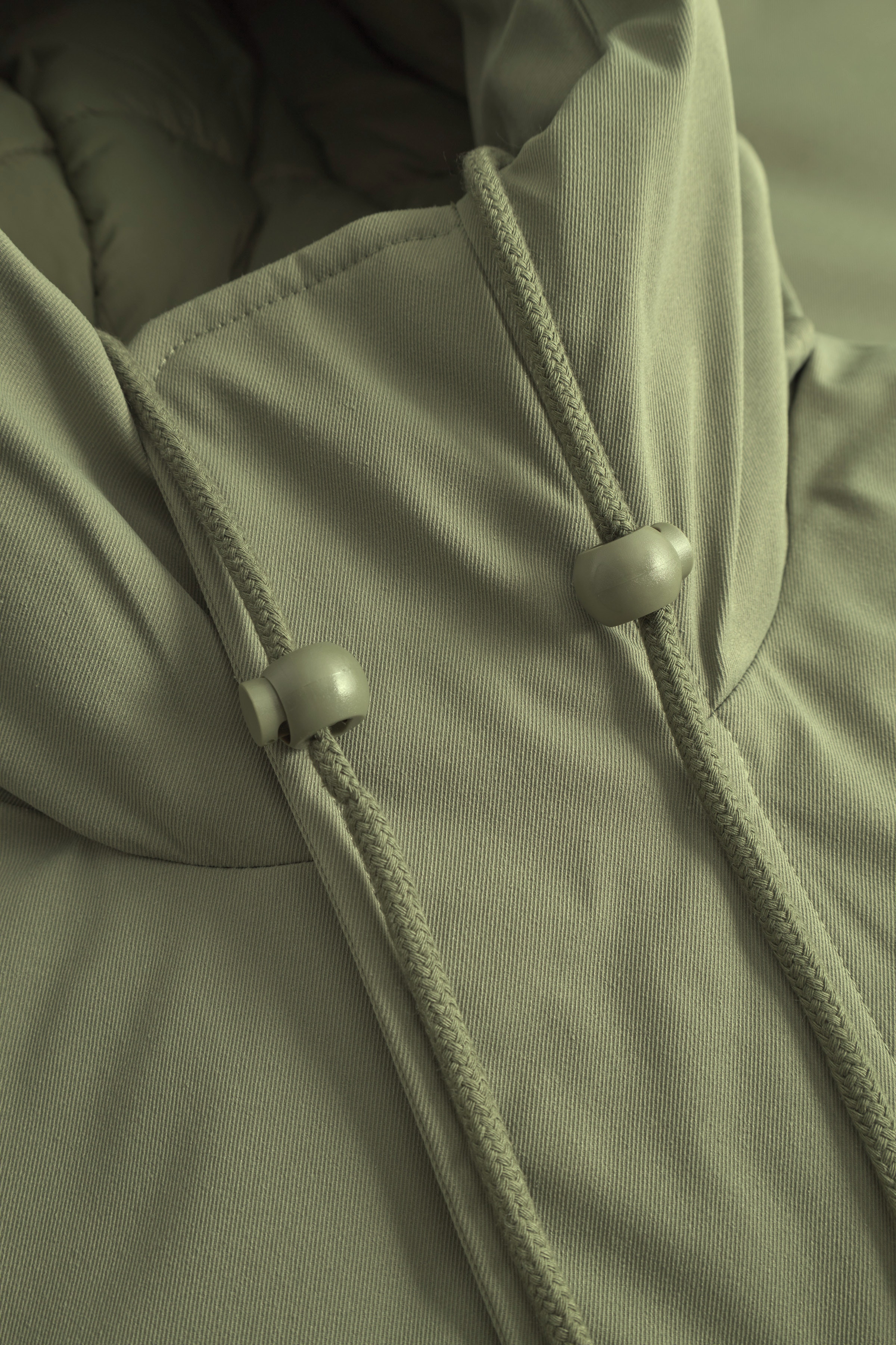 WWHanes Coat PACK DETAIL 30251652-180312