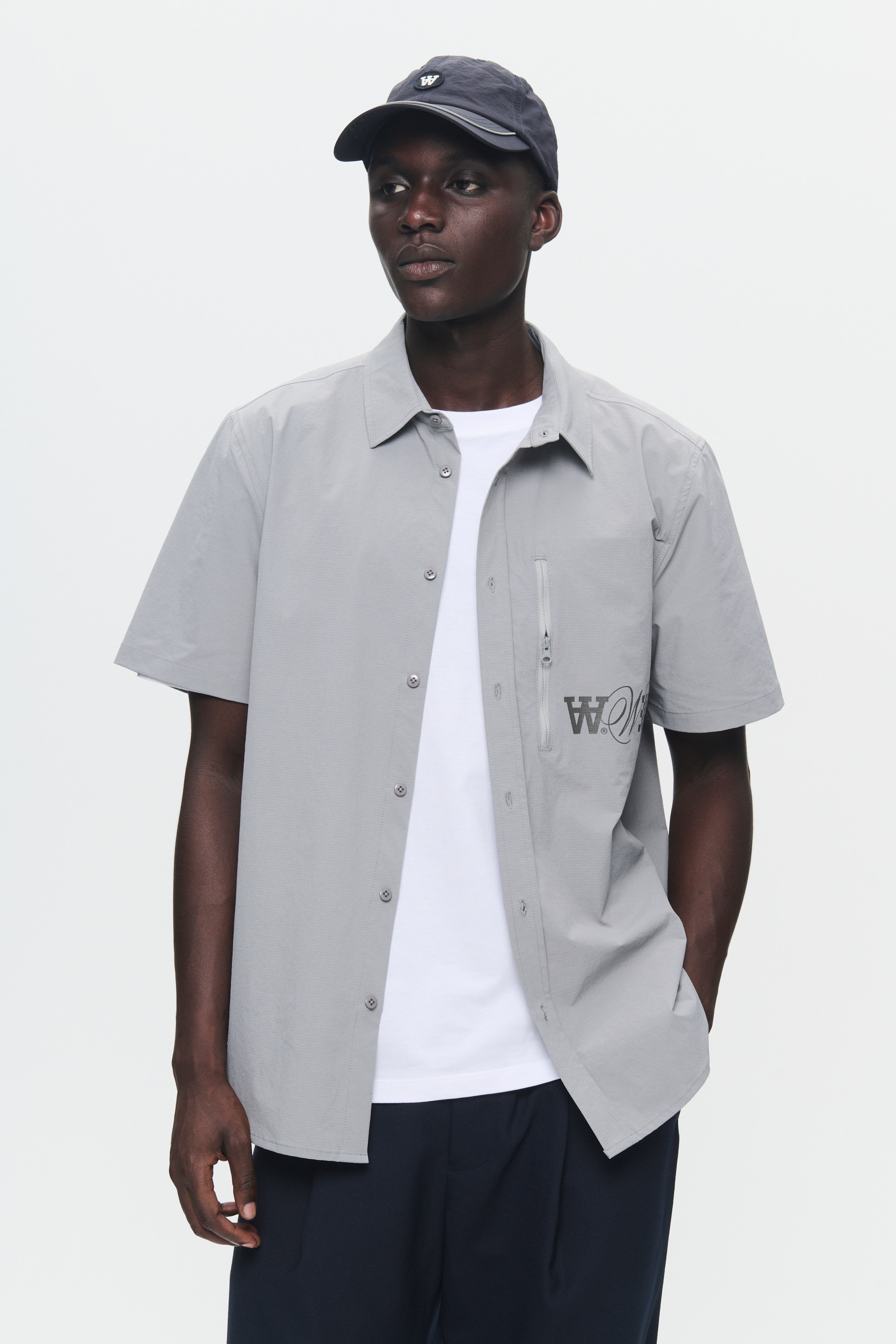 WWEra Shirt LOOKBOOK FRONT 30250061-174016