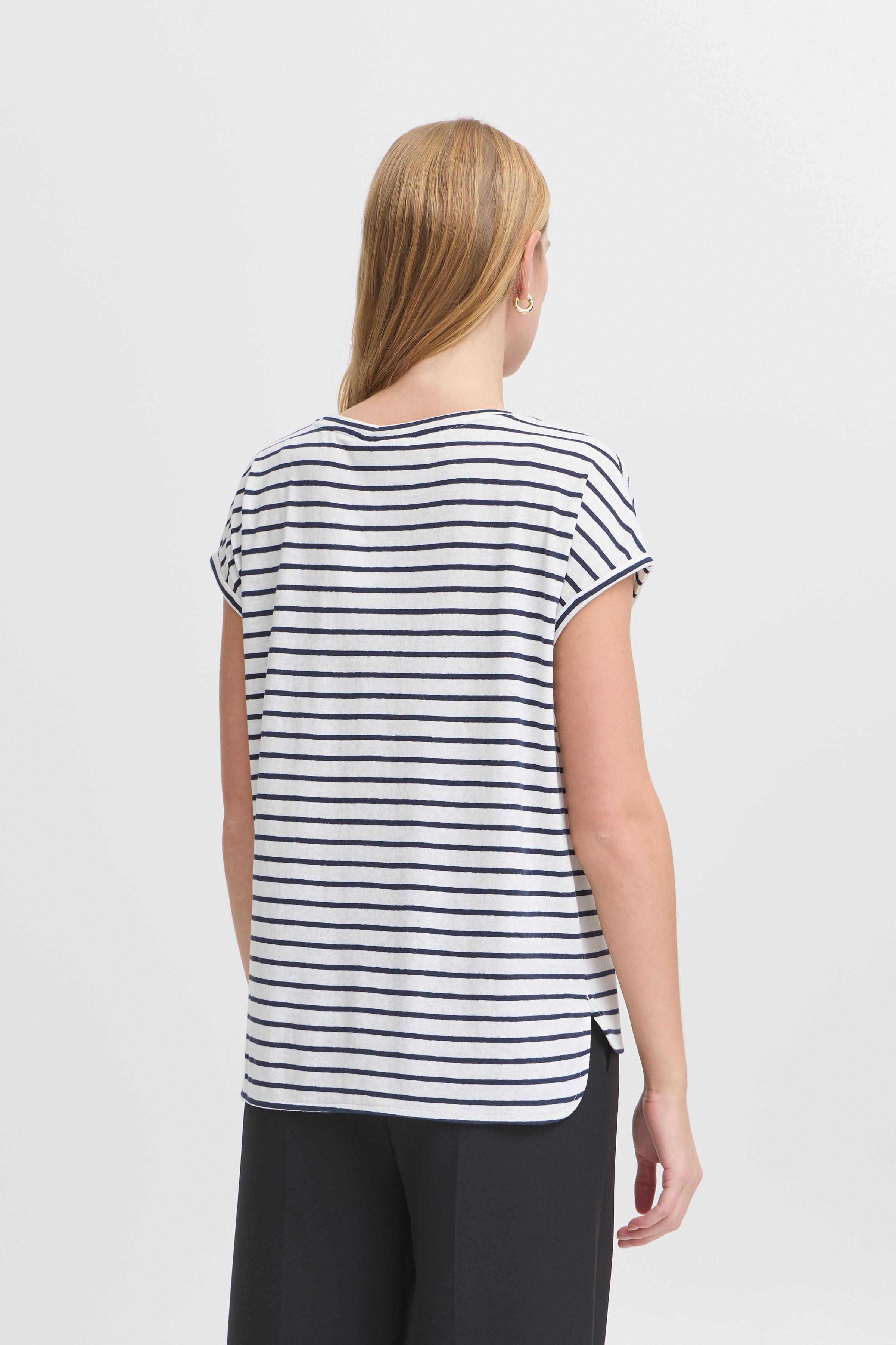 IHYULIETTA T-shirt LOOKBOOK BACK 20122855-205065