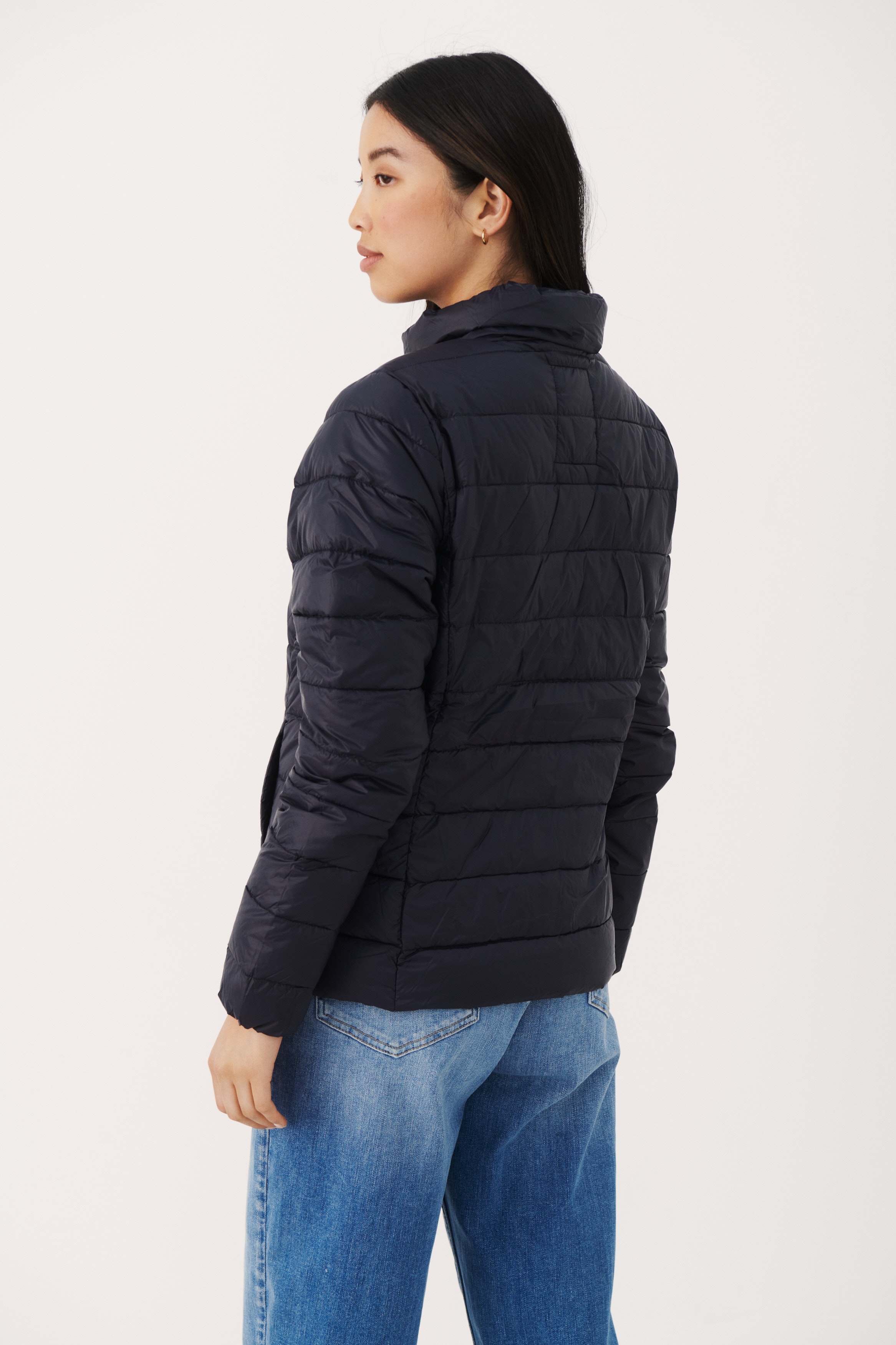 DownaPW Ytterplagg LOOKBOOK BACK 30304771-30284