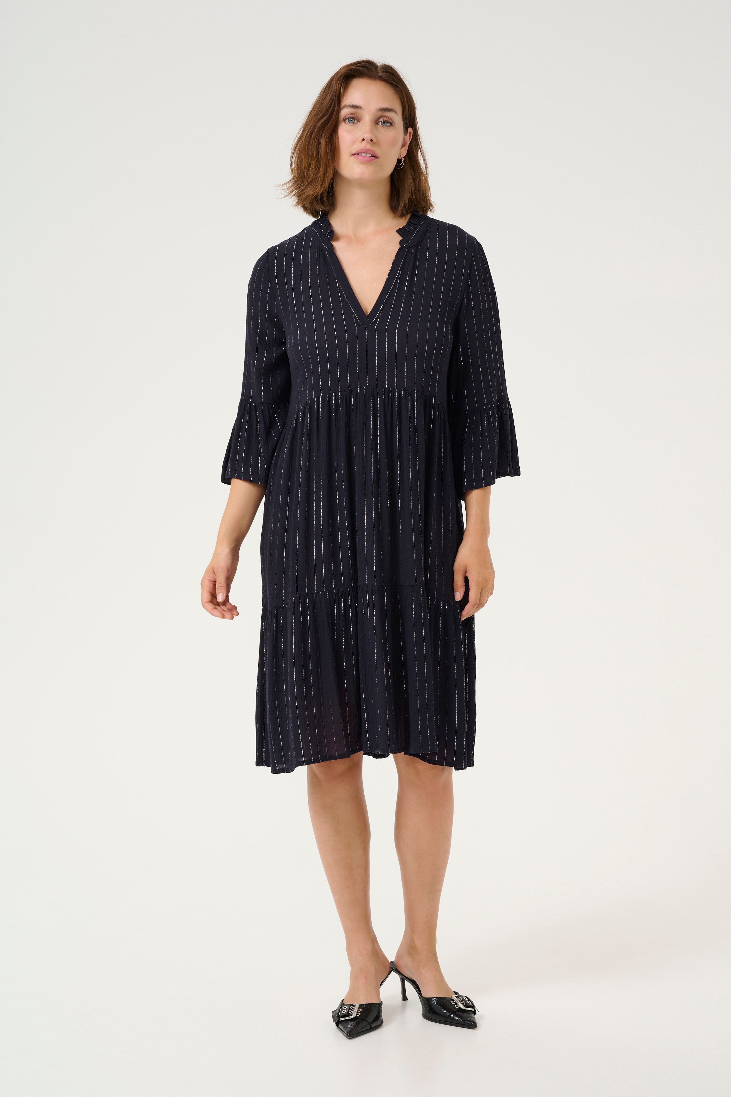 KAliv Glimmerkjole LOOKBOOK FRONT 10552164-106557