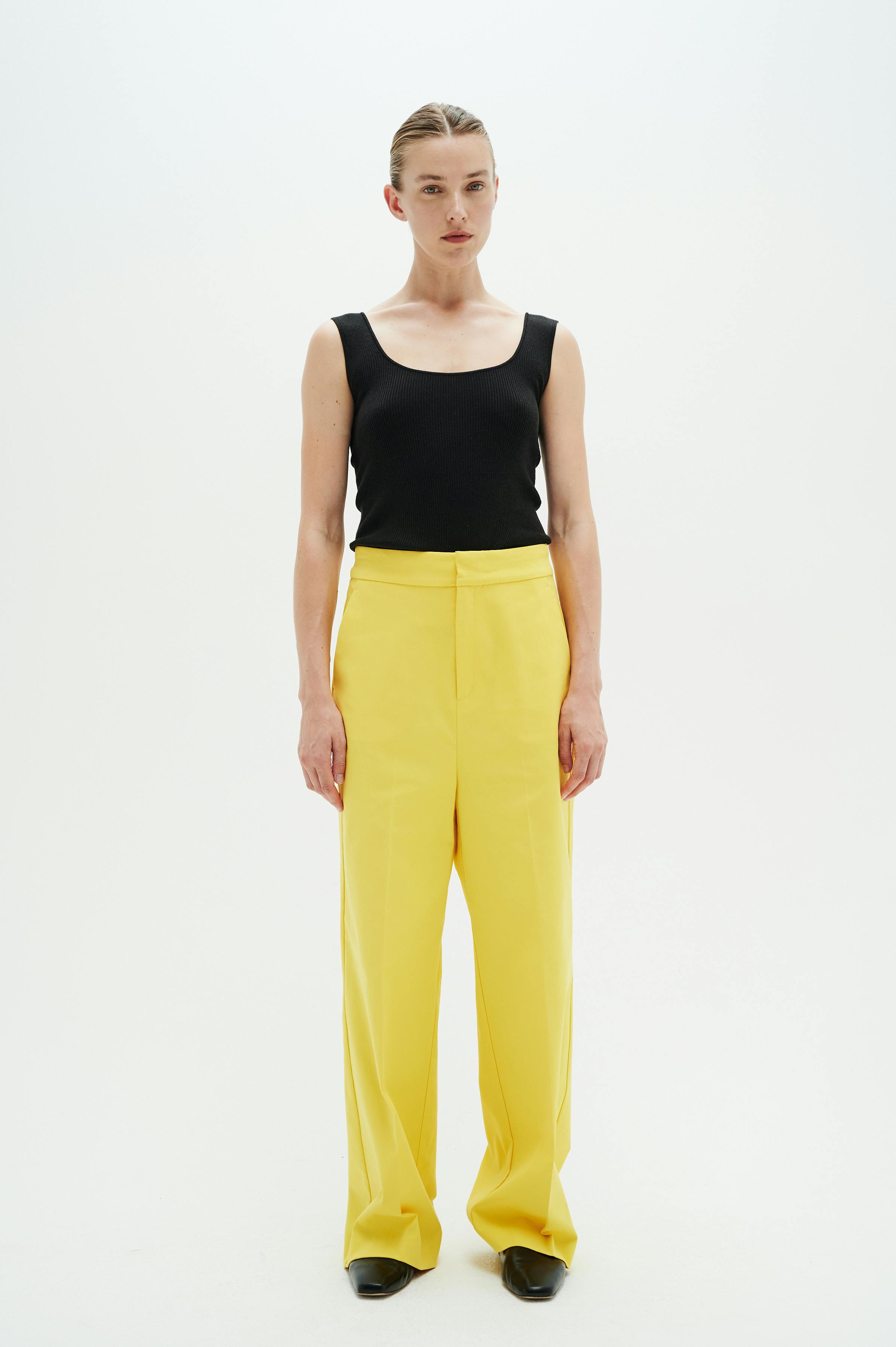 QuincieIW Trousers LOOKBOOK FRONT 30108334-140756