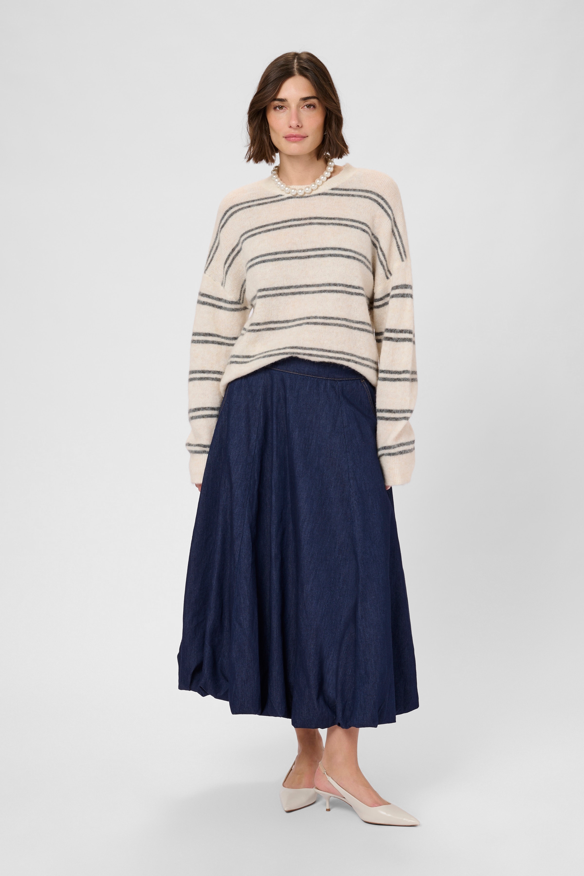 CUhilka Skjørt LOOKBOOK FRONT 50112260-500119