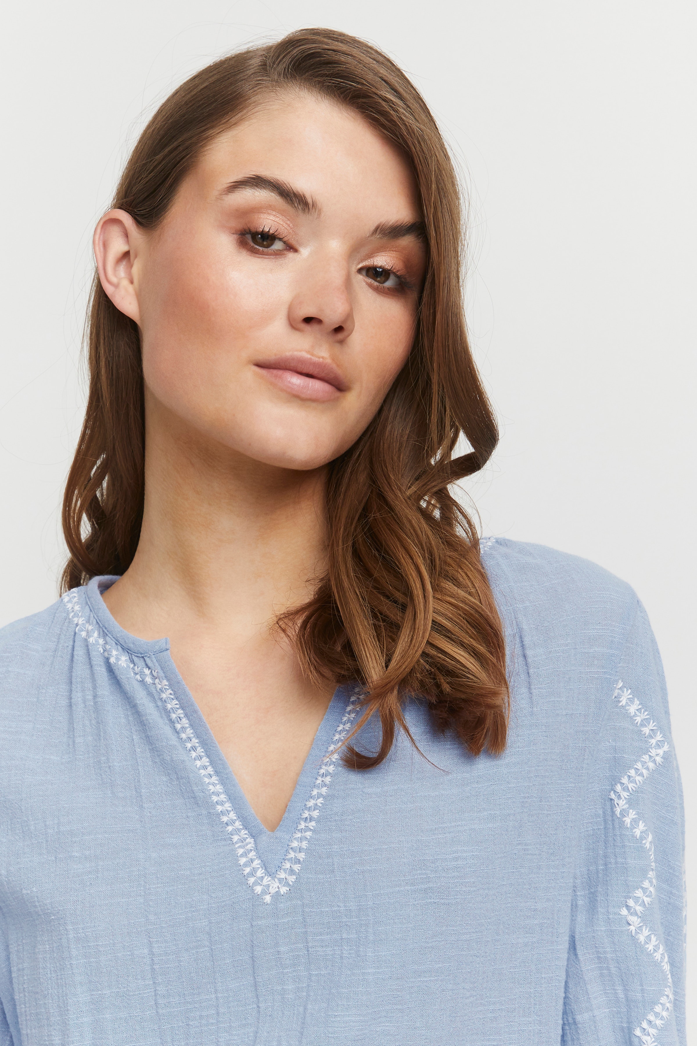 BYISELLA Bluse LOOKBOOK DETAIL 20811511-153932