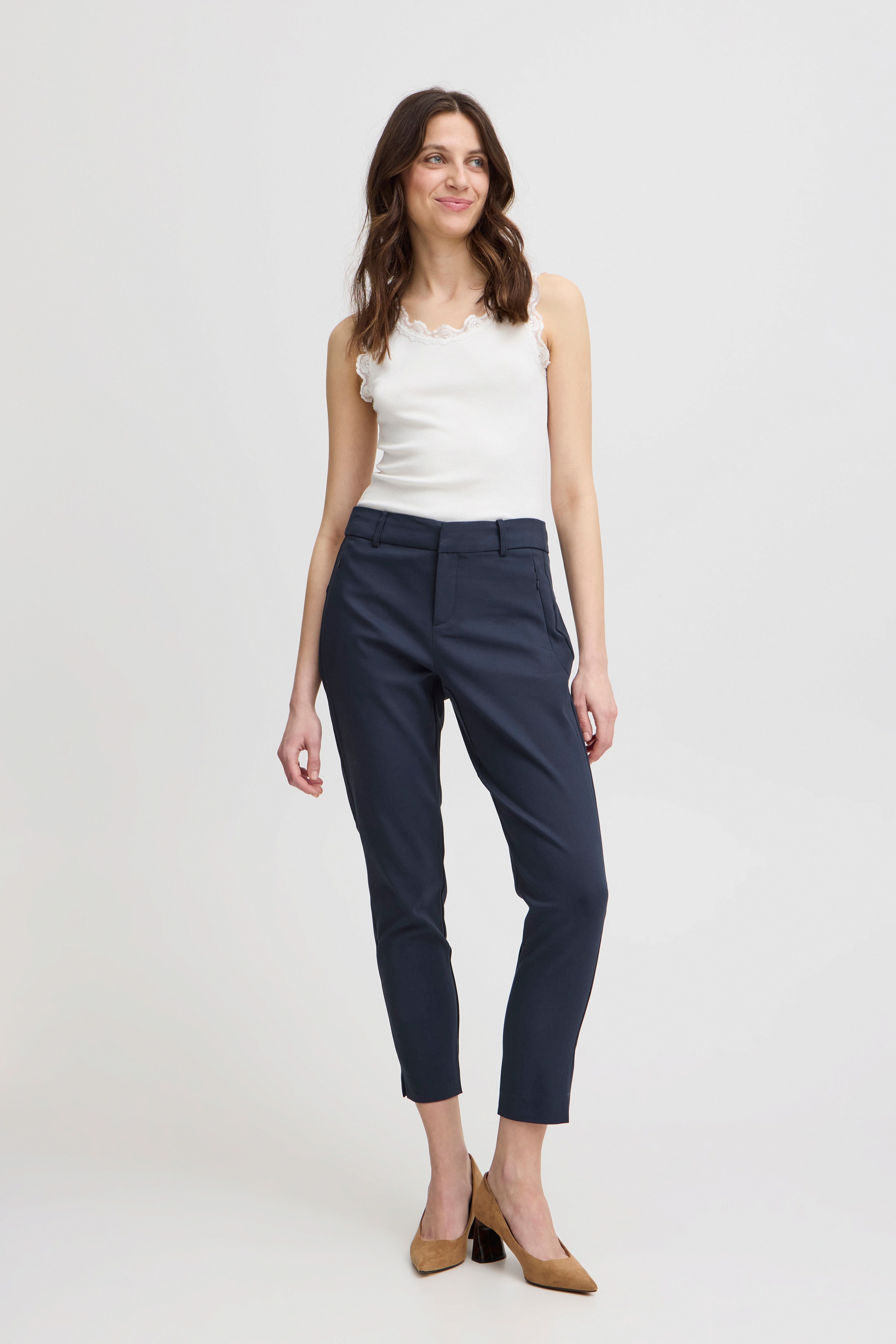 FRVITA Trousers LOOKBOOK FRONT 20610983-194010