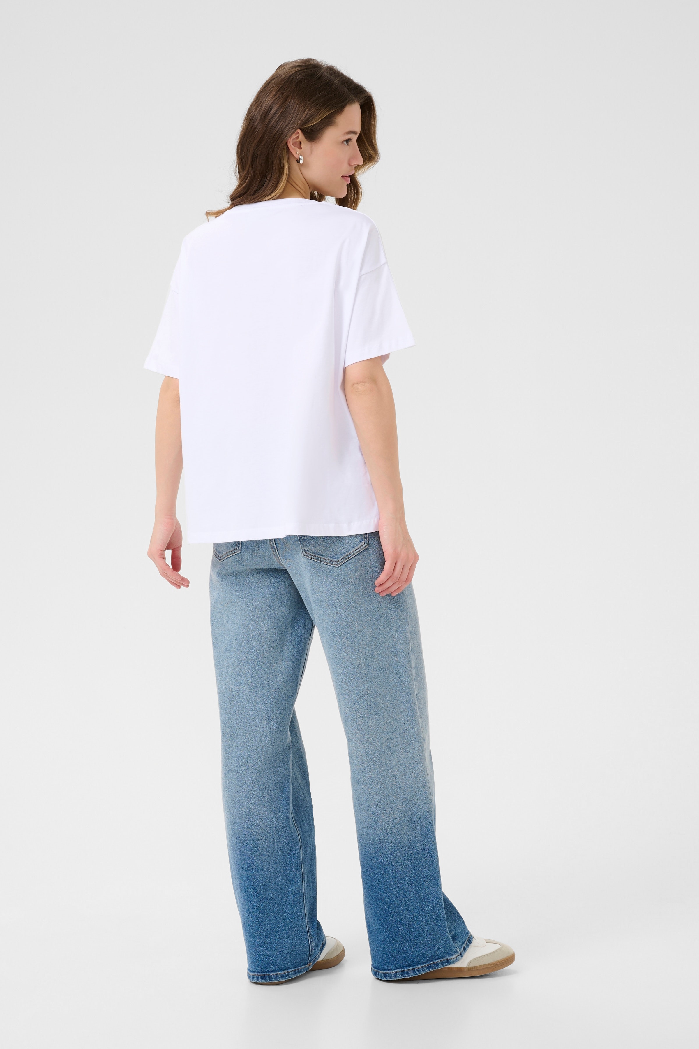 KAadelina T-shirt LOOKBOOK BACK 10510210-107787