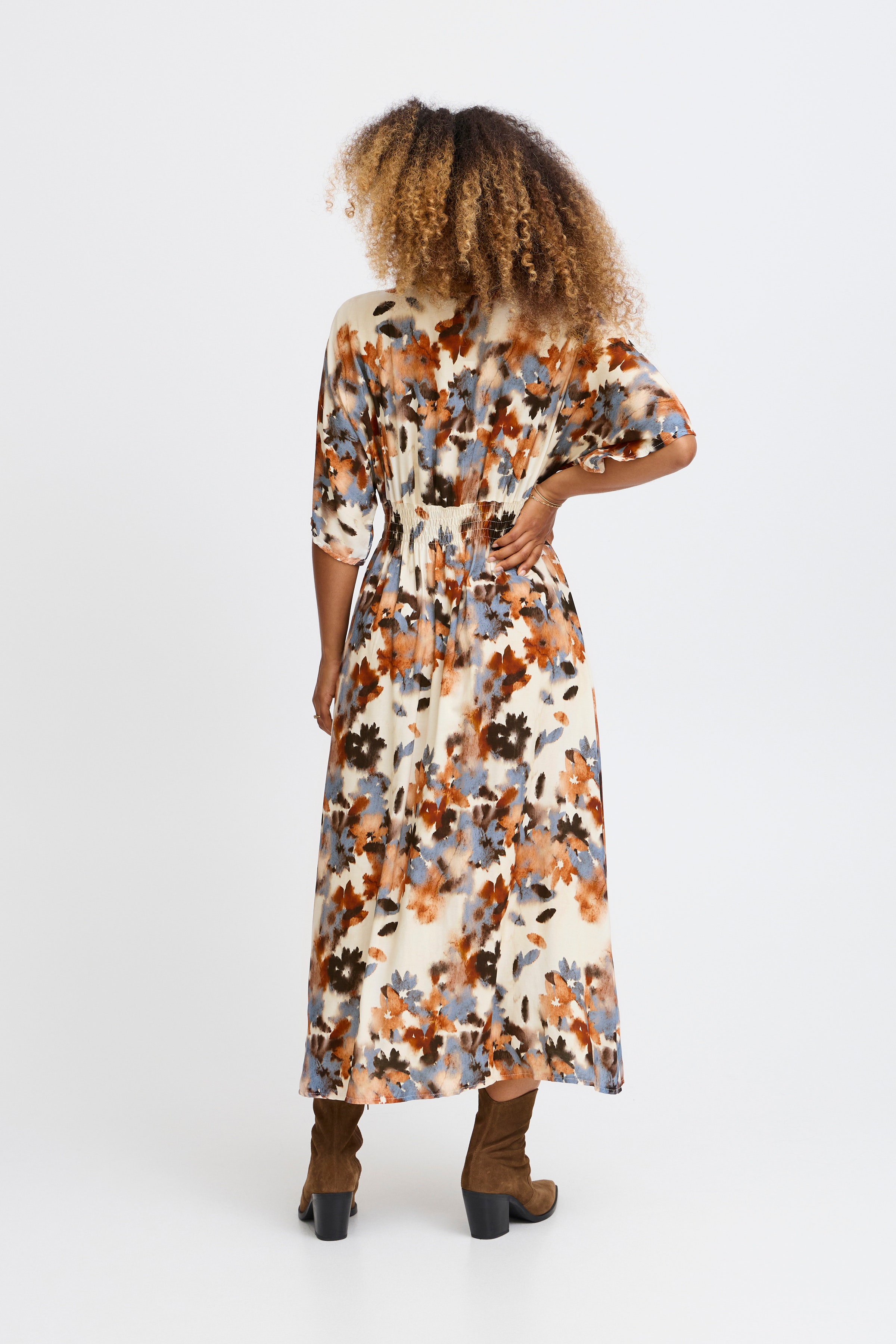 SBKANZA Kjole LOOKBOOK BACK 22100714-173912