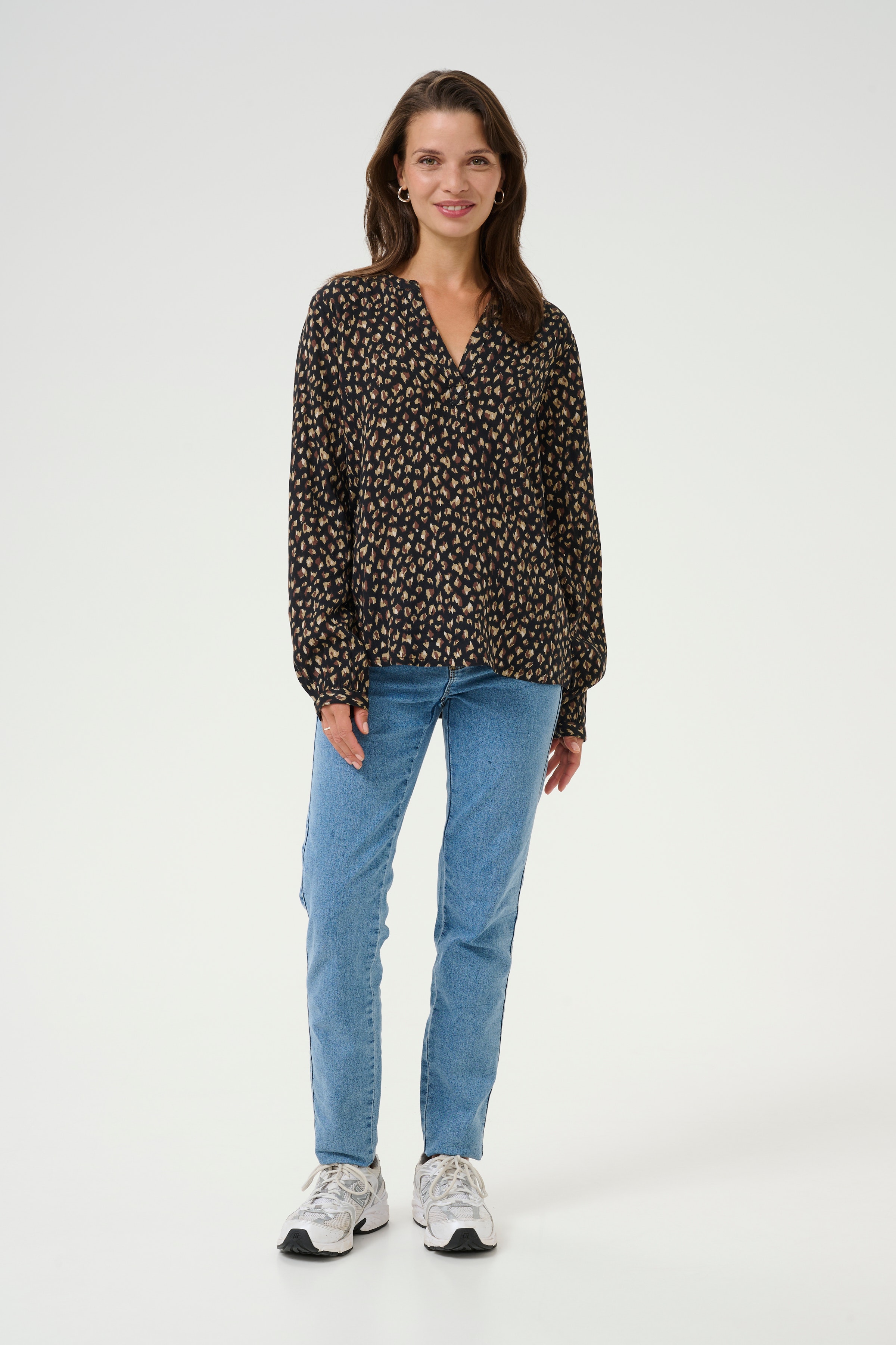 KAjalie Bluse LOOKBOOK FRONT 10552004-107685