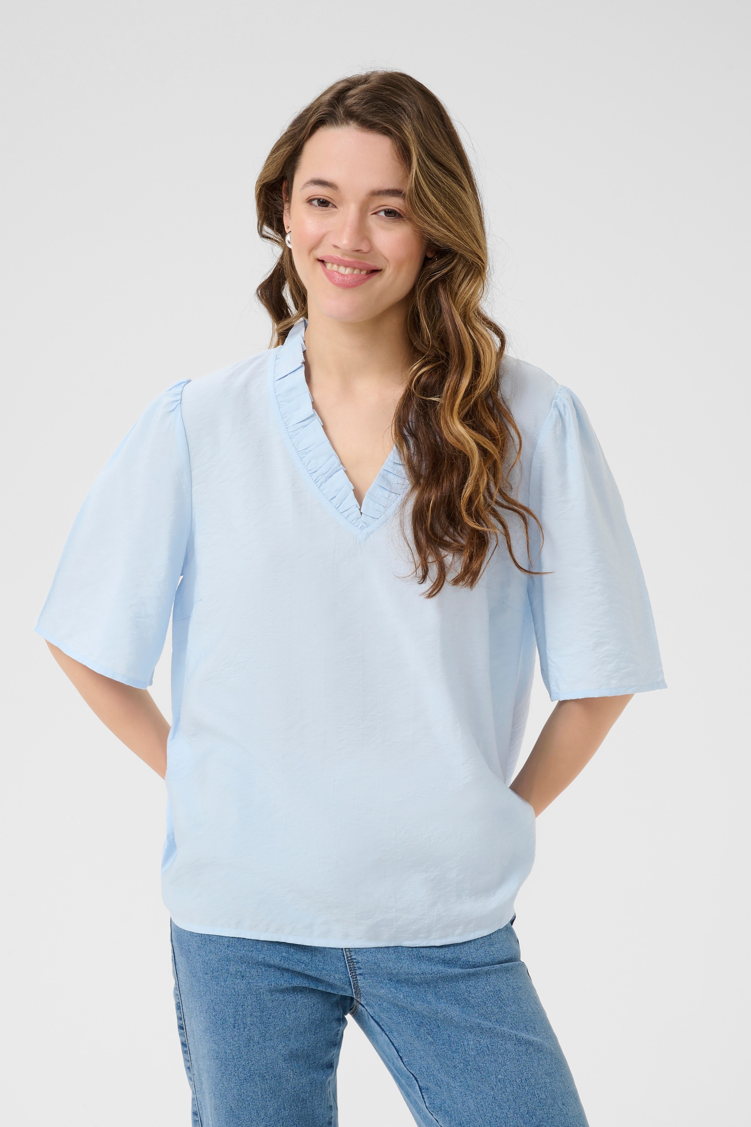 BPjuliana Bluse LOOKBOOK FRONT 10590939-144005B