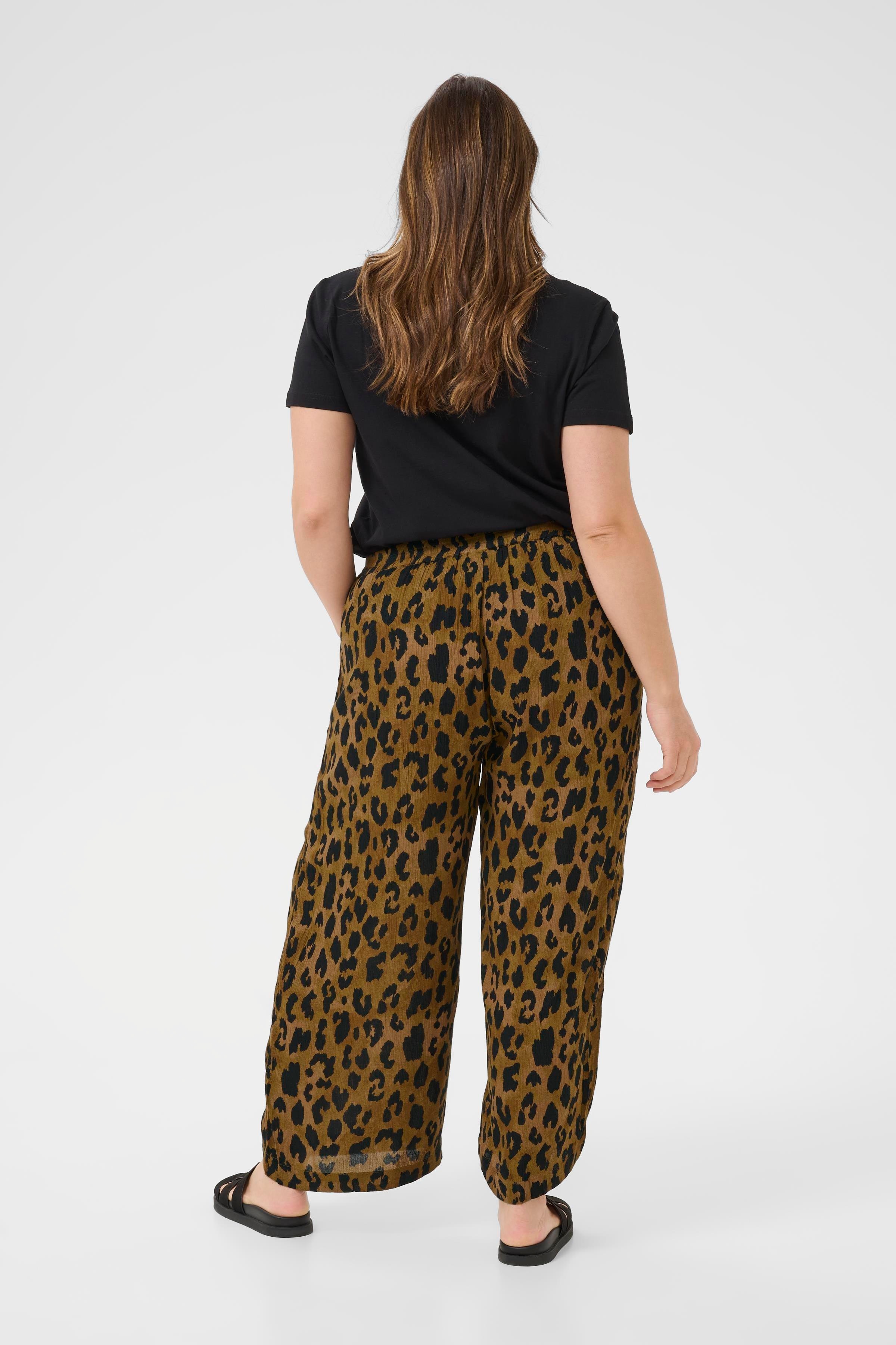 KCmolly Hose LOOKBOOK BACK 10583501-107946