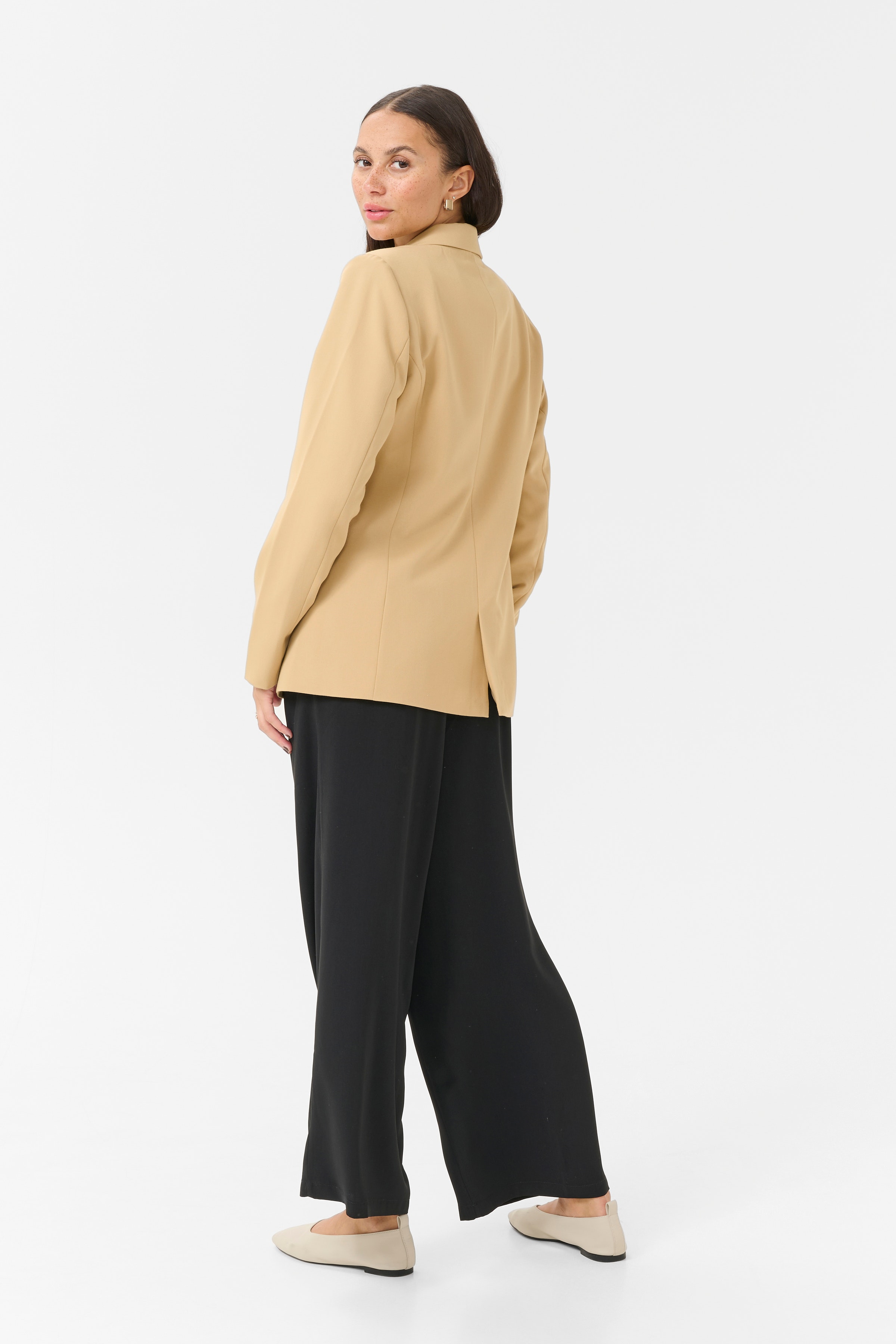 KAsakura Blazer LOOKBOOK BACK 10506684-161120