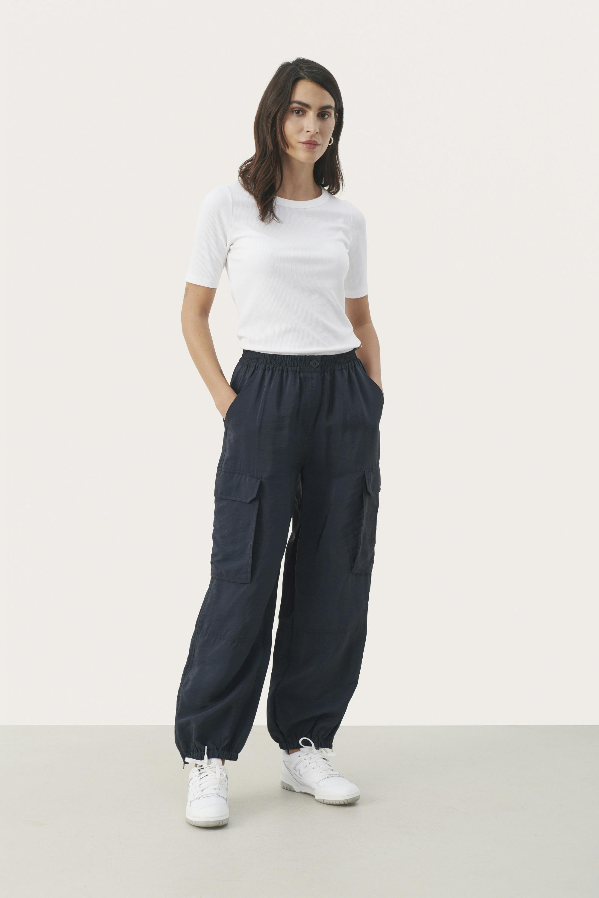 EraPW Cargo trousers LOOKBOOK FRONT 30308457-194013