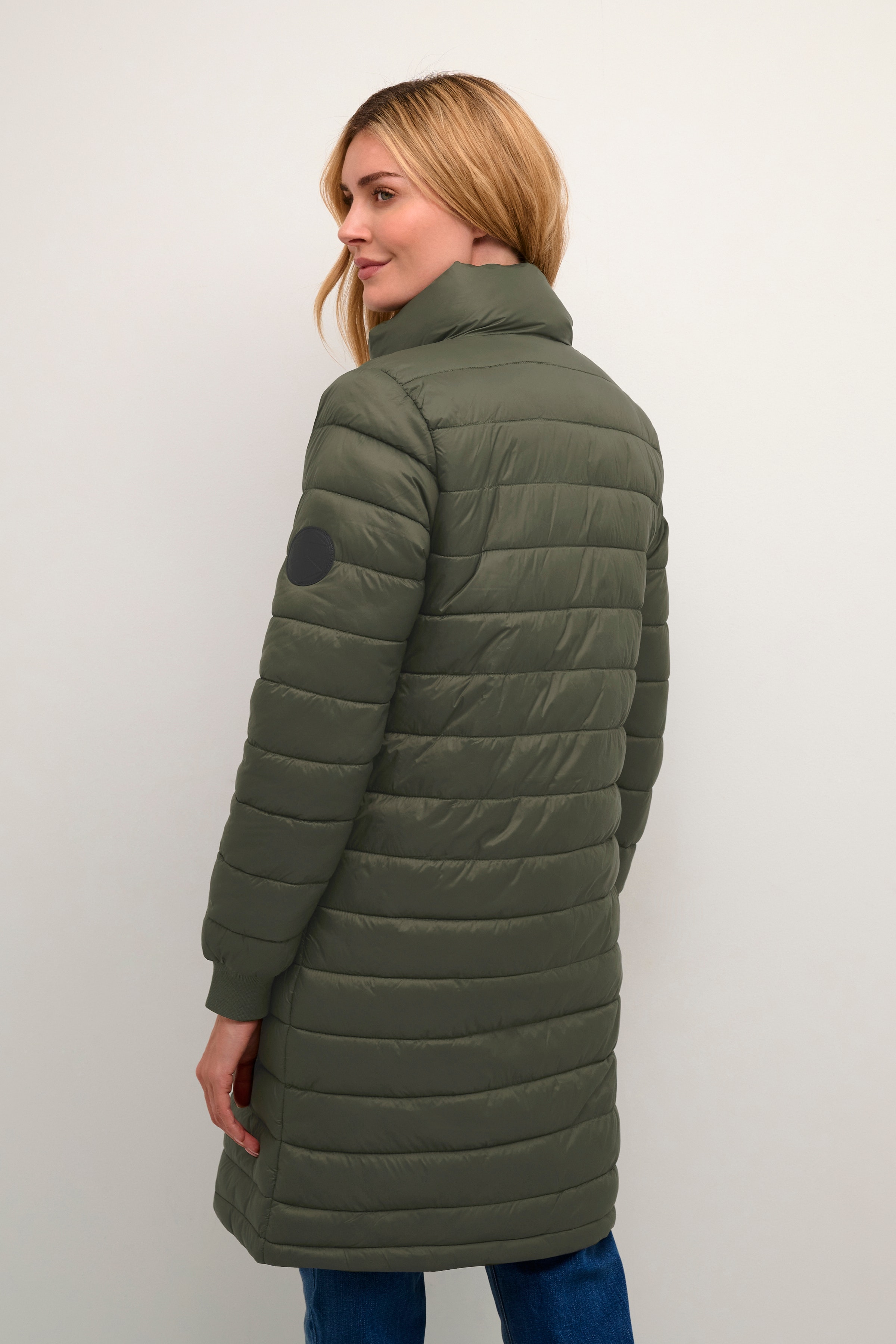 KAlira Jakke LOOKBOOK BACK 10507223-190511