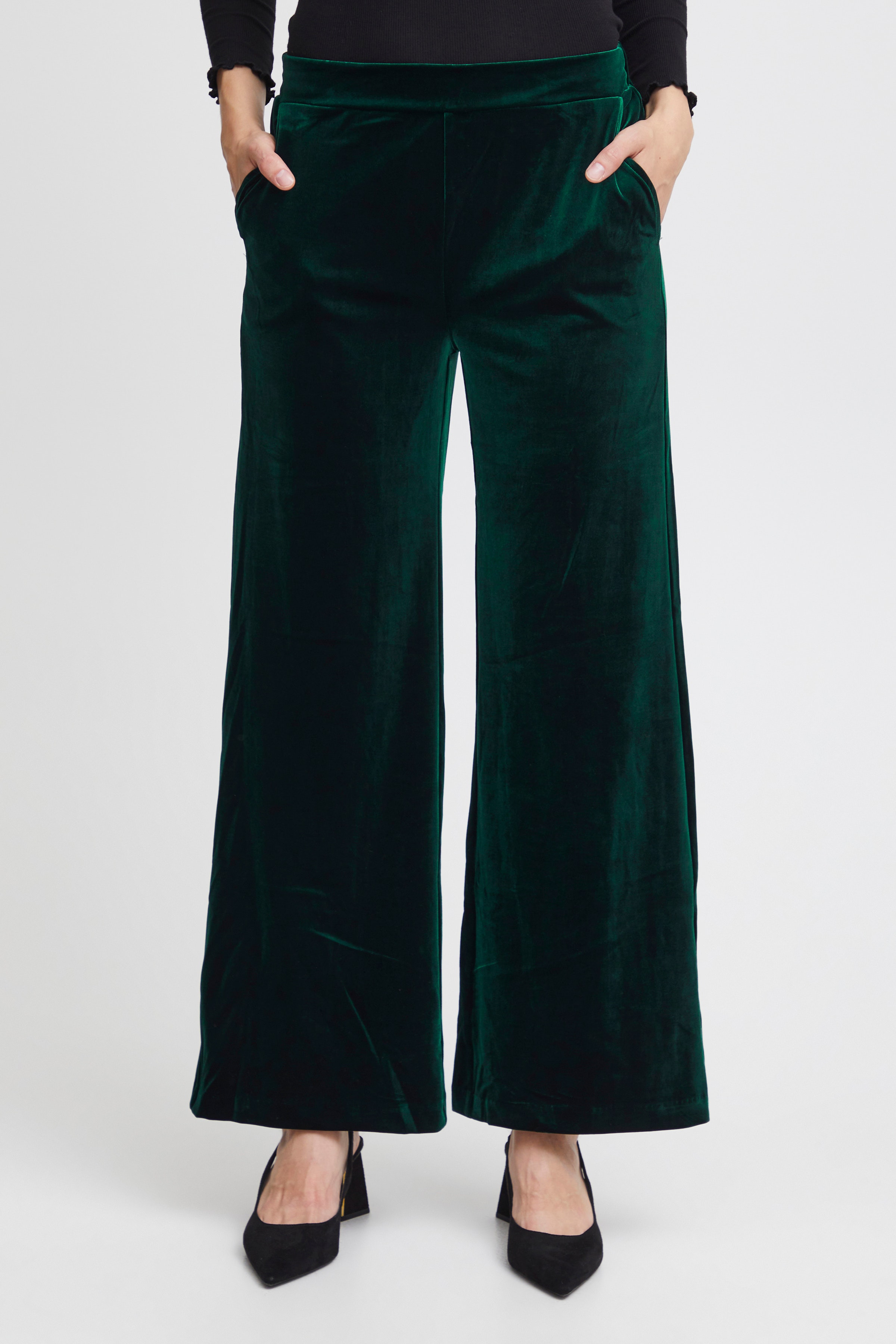 FRDONNA Trousers LOOKBOOK FRONT 20611647-195320